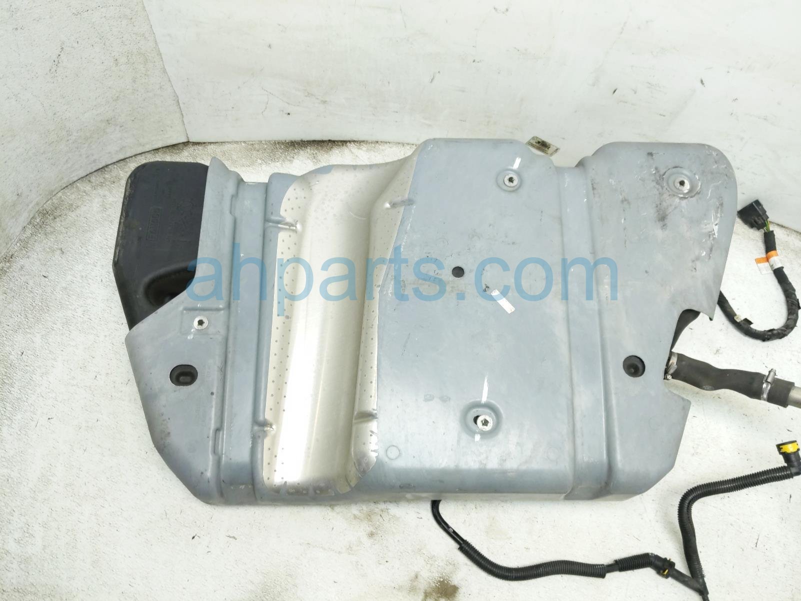 2017 Ford Fusion Gas / Fuel Tank EG9Z 9002 G Replacement 2017 Ford Fusion Gas / Fuel Tank EG9Z 9002 G Replacement thumbnail