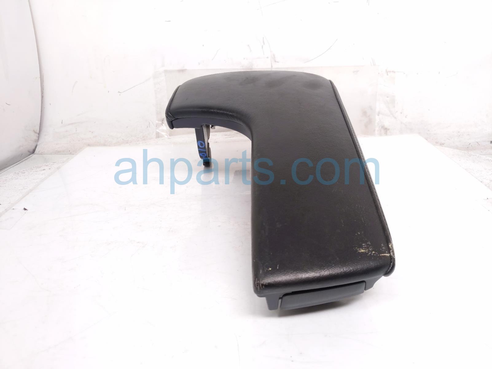 2018 Lexus Is300 Center Console Armrest Lid Black 58920 53031 C2 Replacement 2018 Lexus Is300 Center Console Armrest Lid Black 58920 53031 C2 Replacement thumbnail