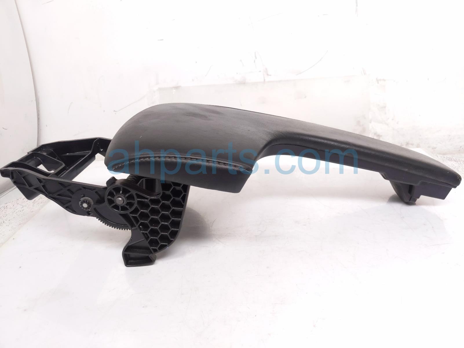 2018 Lexus Is300 Center Console Armrest Lid Black 58920 53031 C2 Replacement 2018 Lexus Is300 Center Console Armrest Lid Black 58920 53031 C2 Replacement thumbnail