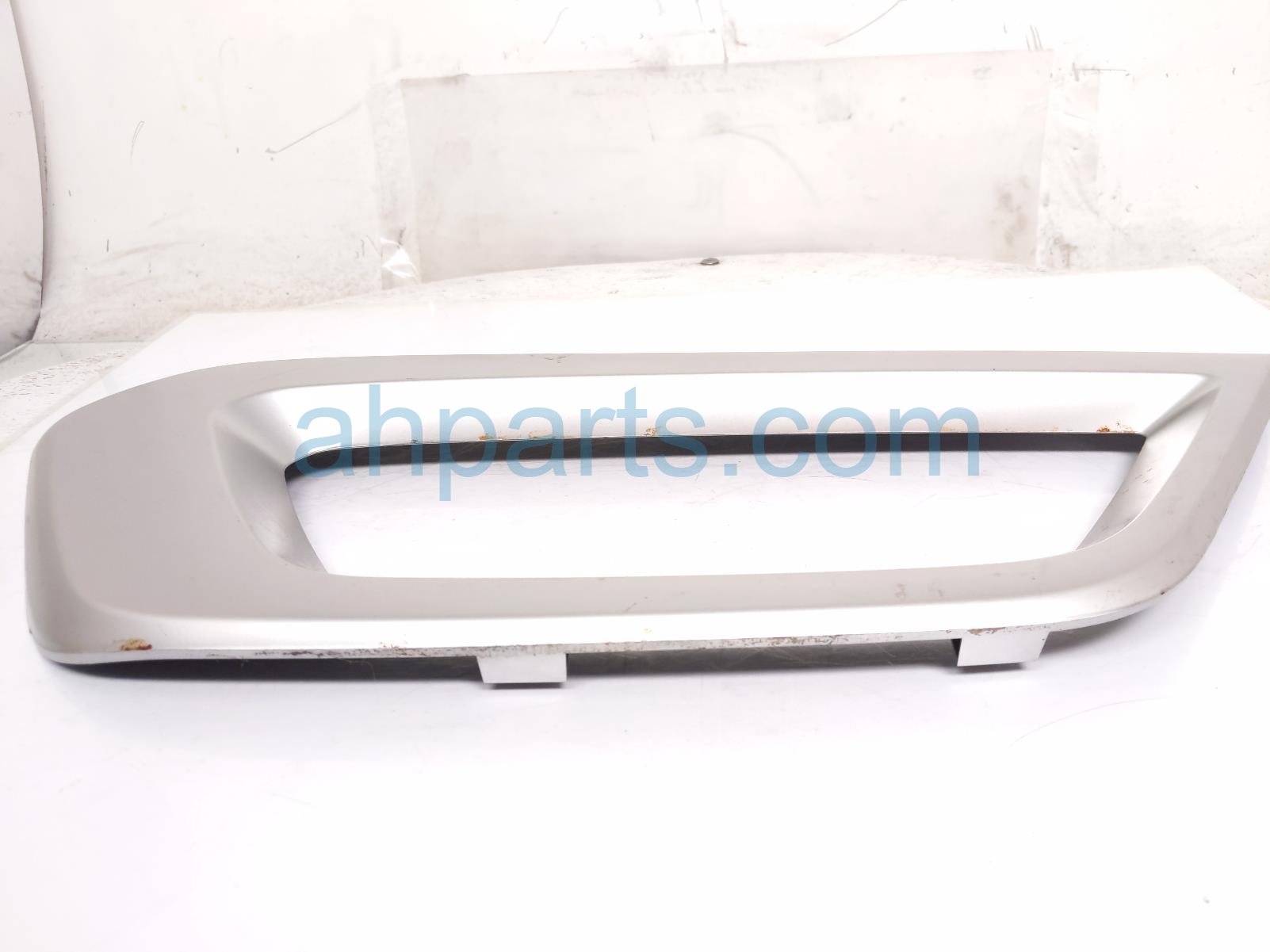 Nissan LH CONSOLE SIDE TRIM GARNISH - BLK