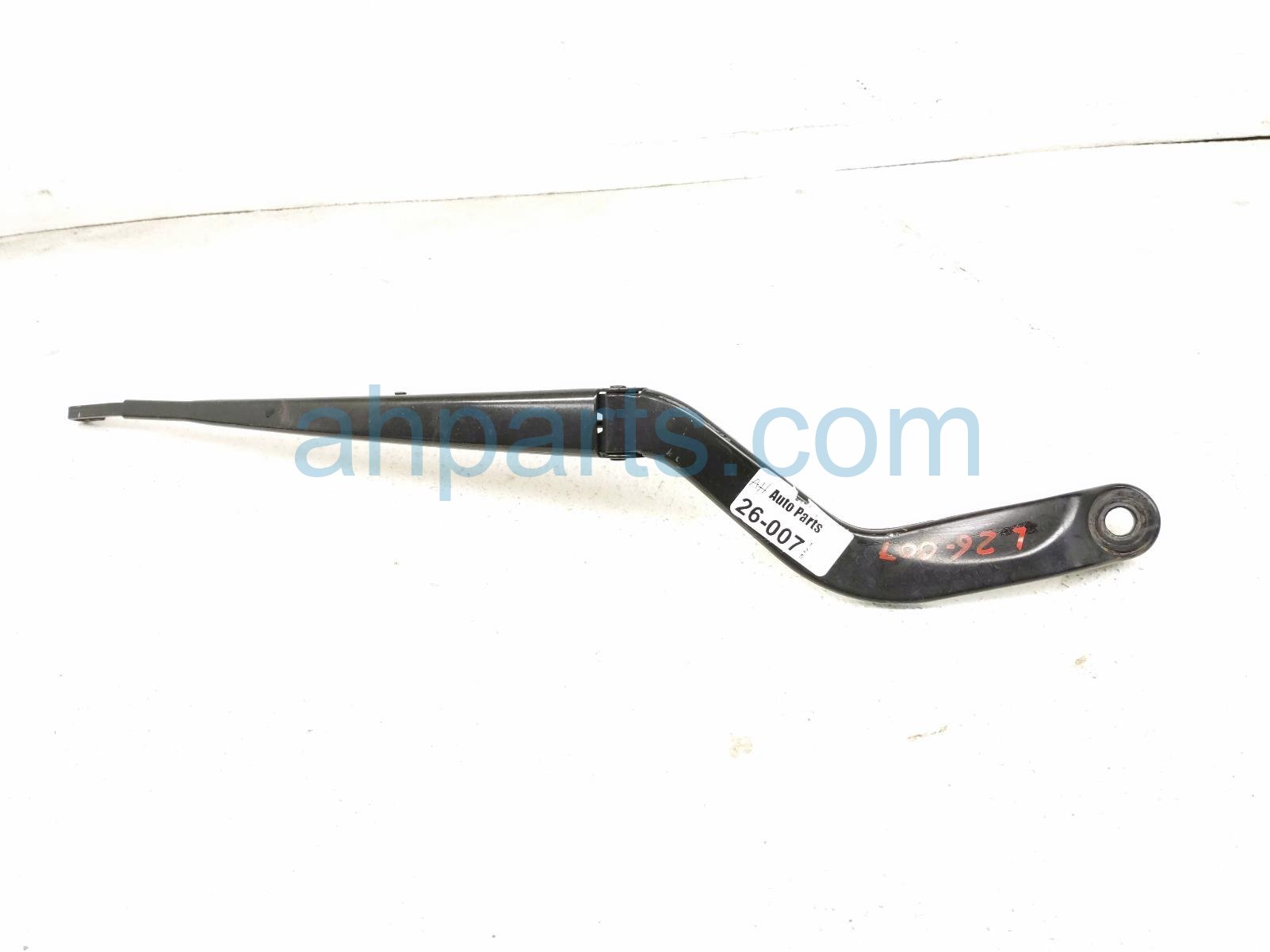Honda LH WINDSHIELD WIPER ARM