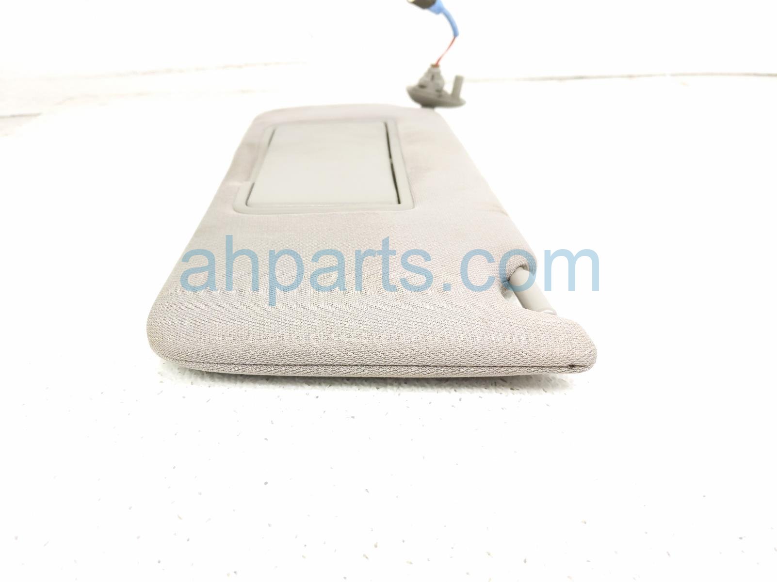 2014 Honda Accord Driver Sun Visor Grey 83280 T2F A52ZB Replacement 2014 Honda Accord Driver Sun Visor Grey 83280 T2F A52ZB Replacement thumbnail