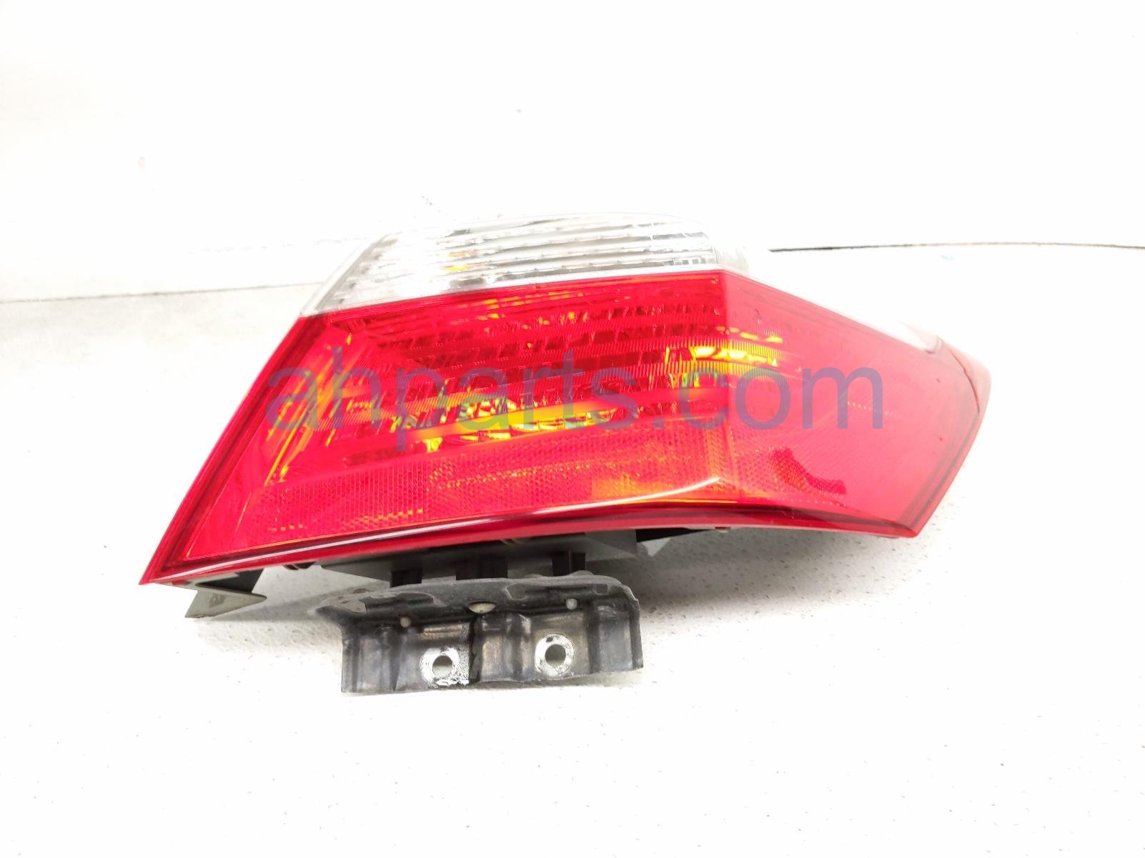 Honda RH TAIL LAMP (ON BODY)