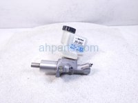 $50 Mercedes BRAKE MASTER CYLINDER W/RESERVOIR $50 Mercedes BRAKE MASTER CYLINDER W/RESERVOIR