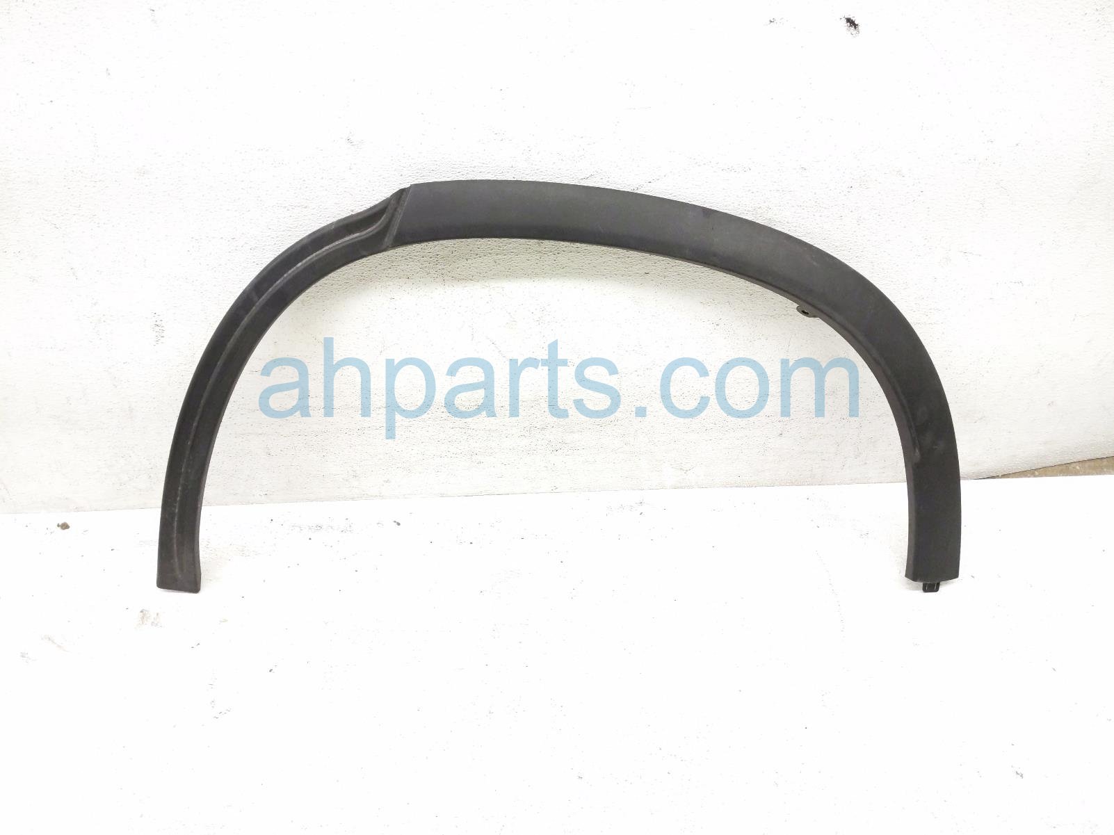 $29 Honda RR/LH WHEEL ARCH / FENDER FLARE- BLK