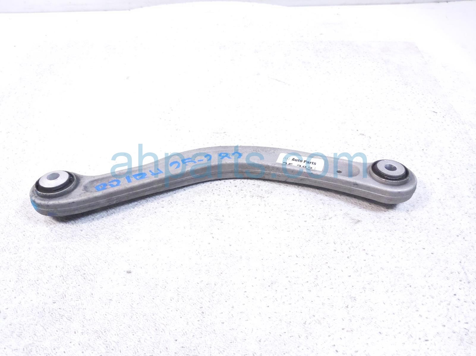 $40 Mercedes RR/RH FORWARD UPPER CONTROL ARM