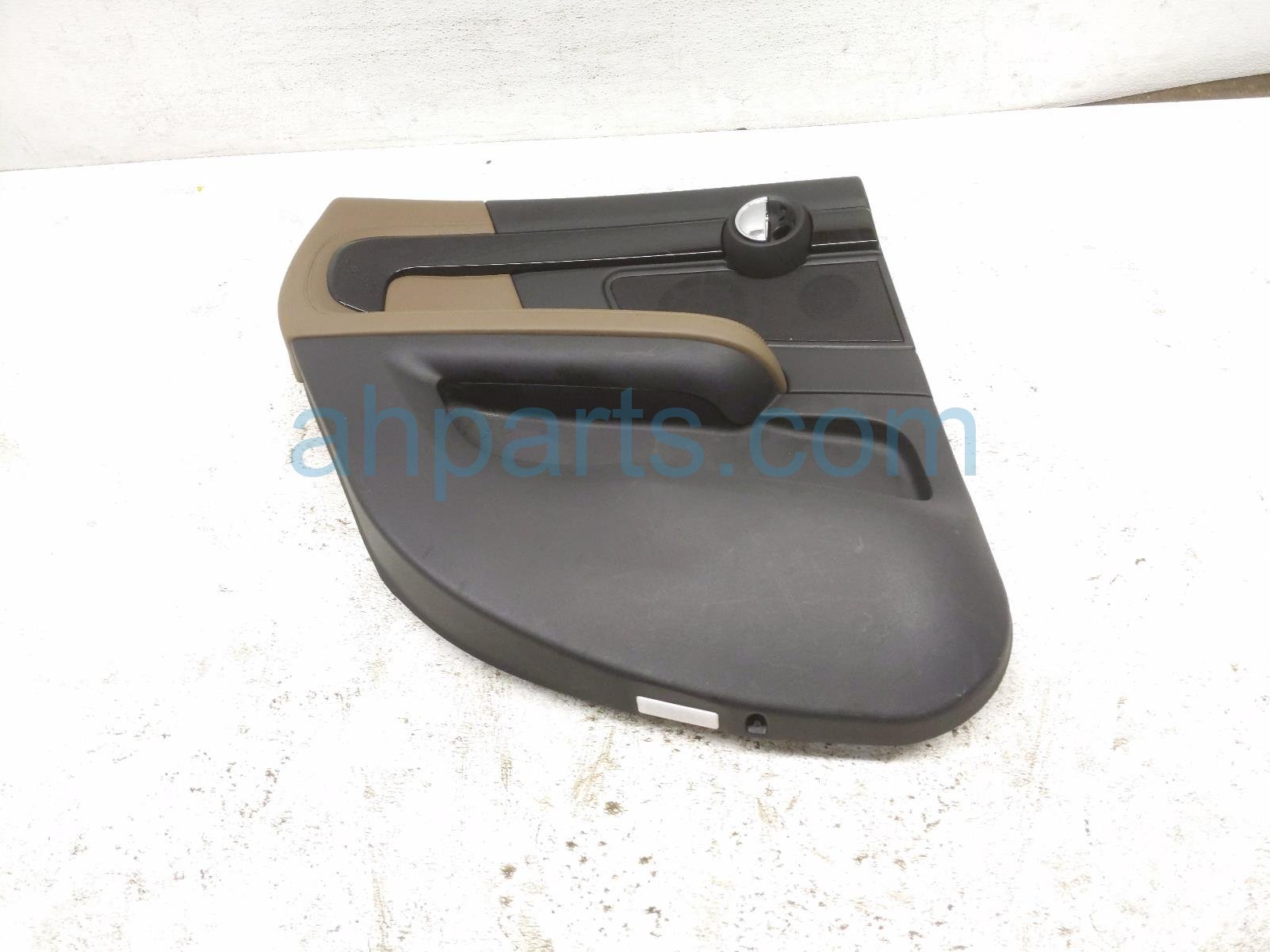 Rear driver INTERIOR DOOR PANEL - OAK