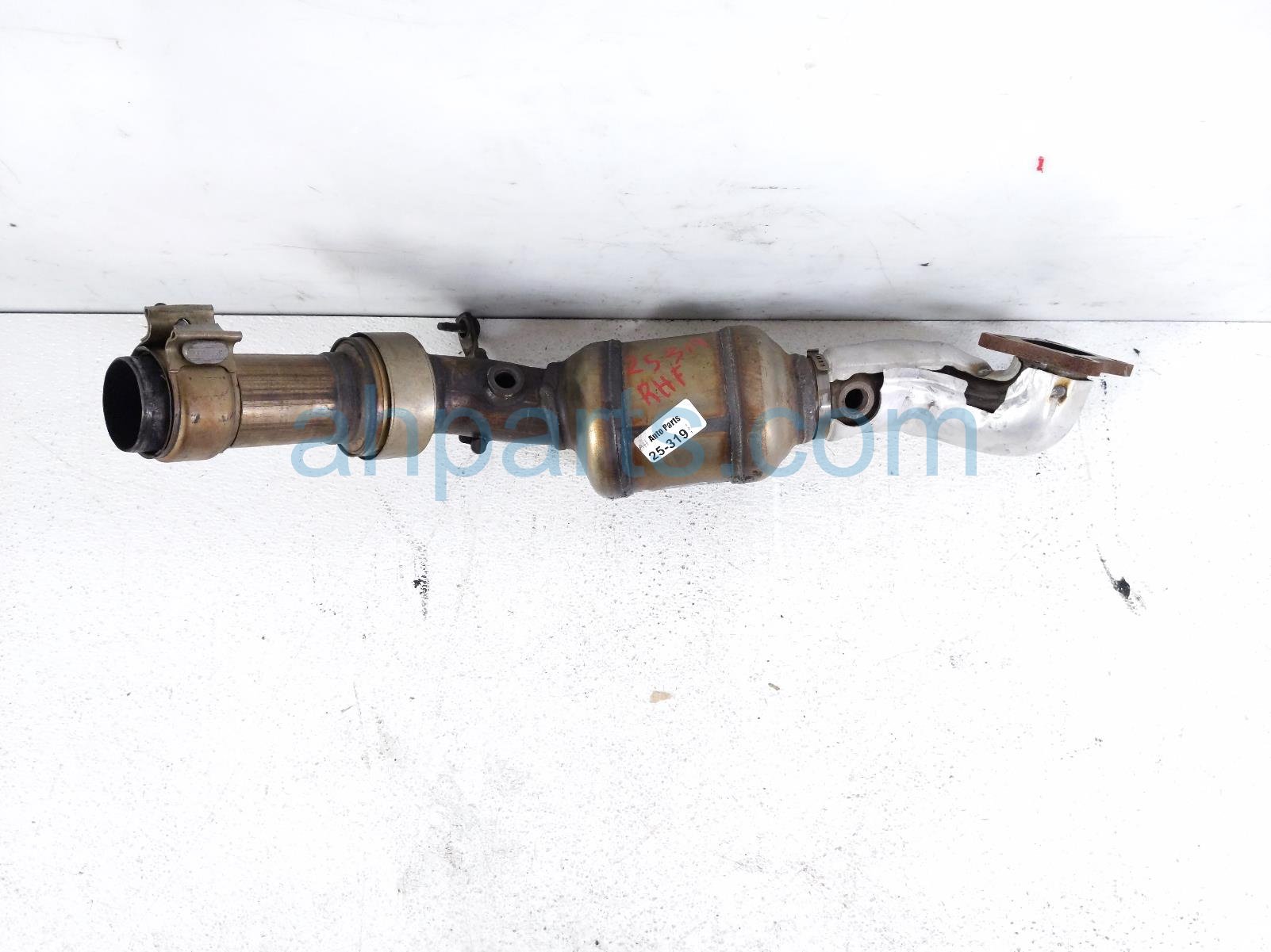 Passenger FRONT CATALYTIC CONVERTER - 3.6L