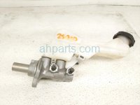 $75 Hyundai BRAKE MASTER CYLINDER W/RESERVOIR $75 Hyundai BRAKE MASTER CYLINDER W/RESERVOIR
