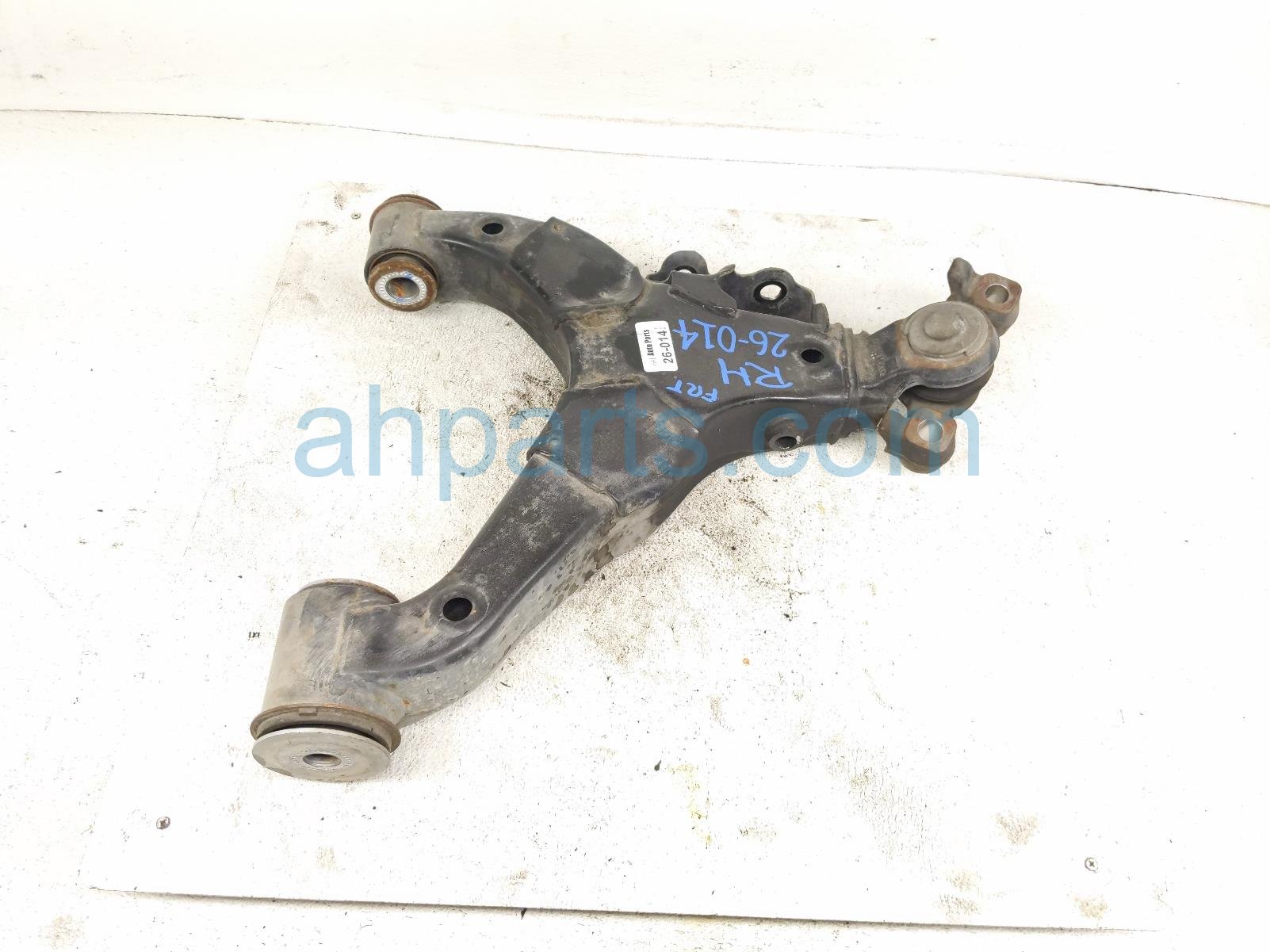 $100 Toyota FR/RH LOWER CONTROL ARM