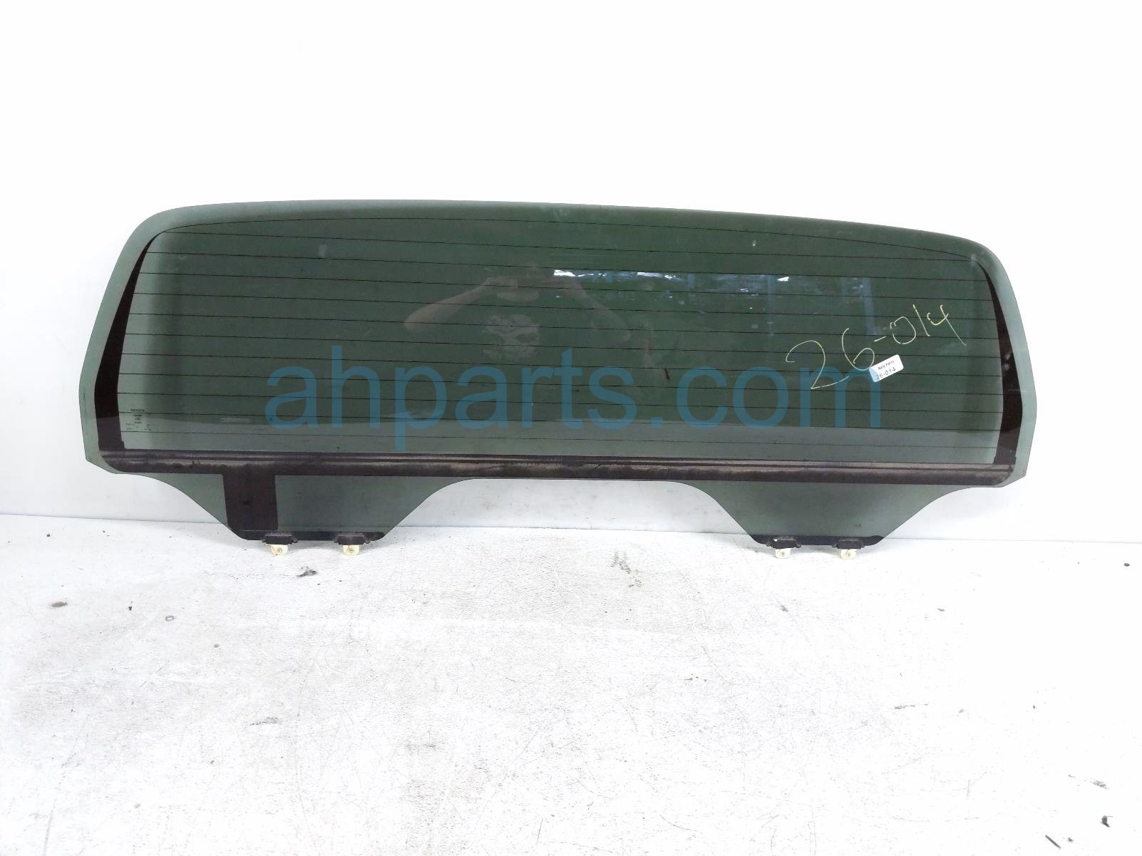 2017 Toyota Tundra Rear / Back Windshield Black Glass 68150 0C040 Replacement 2017 Toyota Tundra Rear / Back Windshield Black Glass 68150 0C040 Replacement