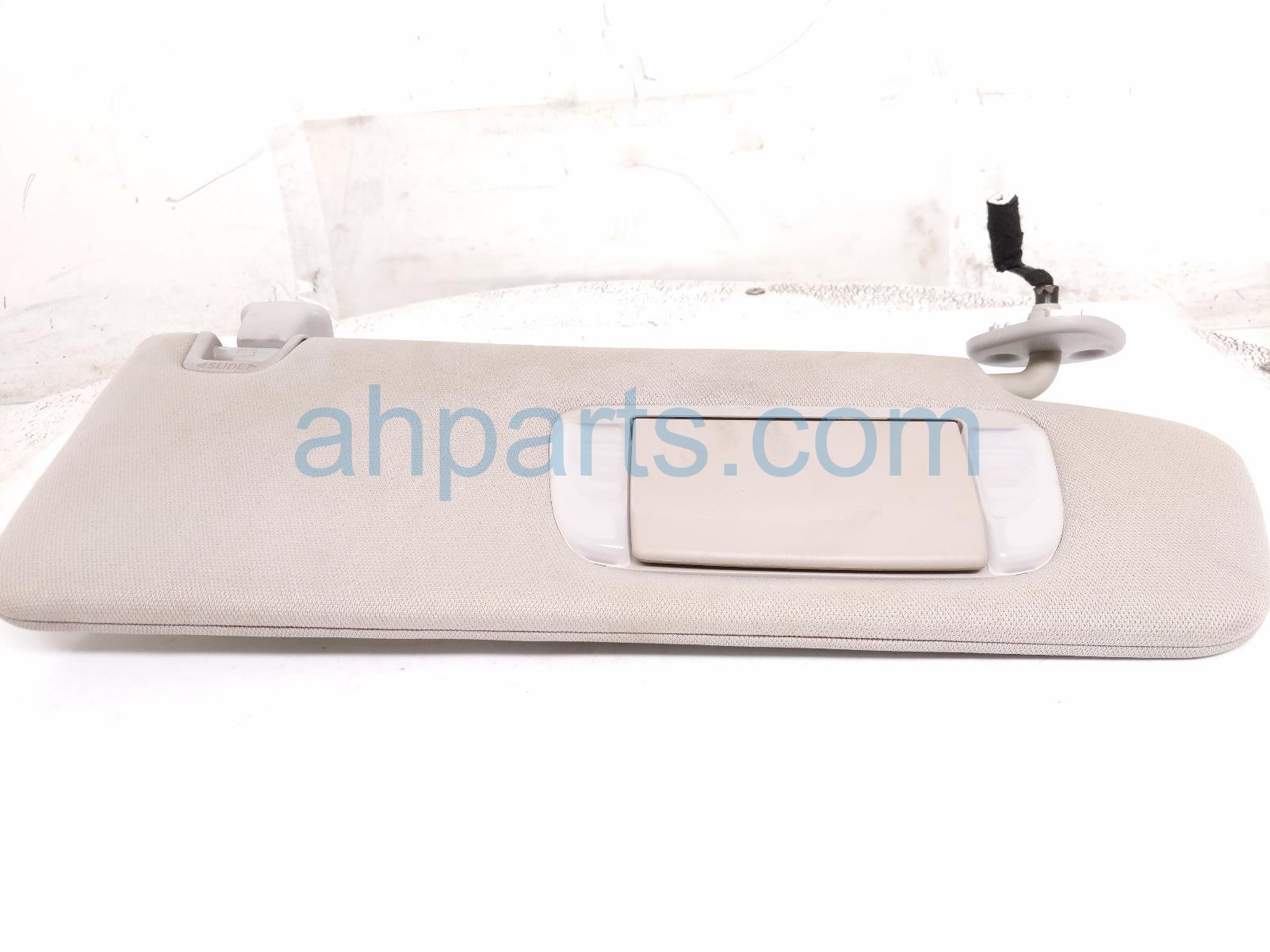 2017 Toyota Tundra Passenger Sun Visor Grey 74310 0C291 B1 Replacement 2017 Toyota Tundra Passenger Sun Visor Grey 74310 0C291 B1 Replacement thumbnail