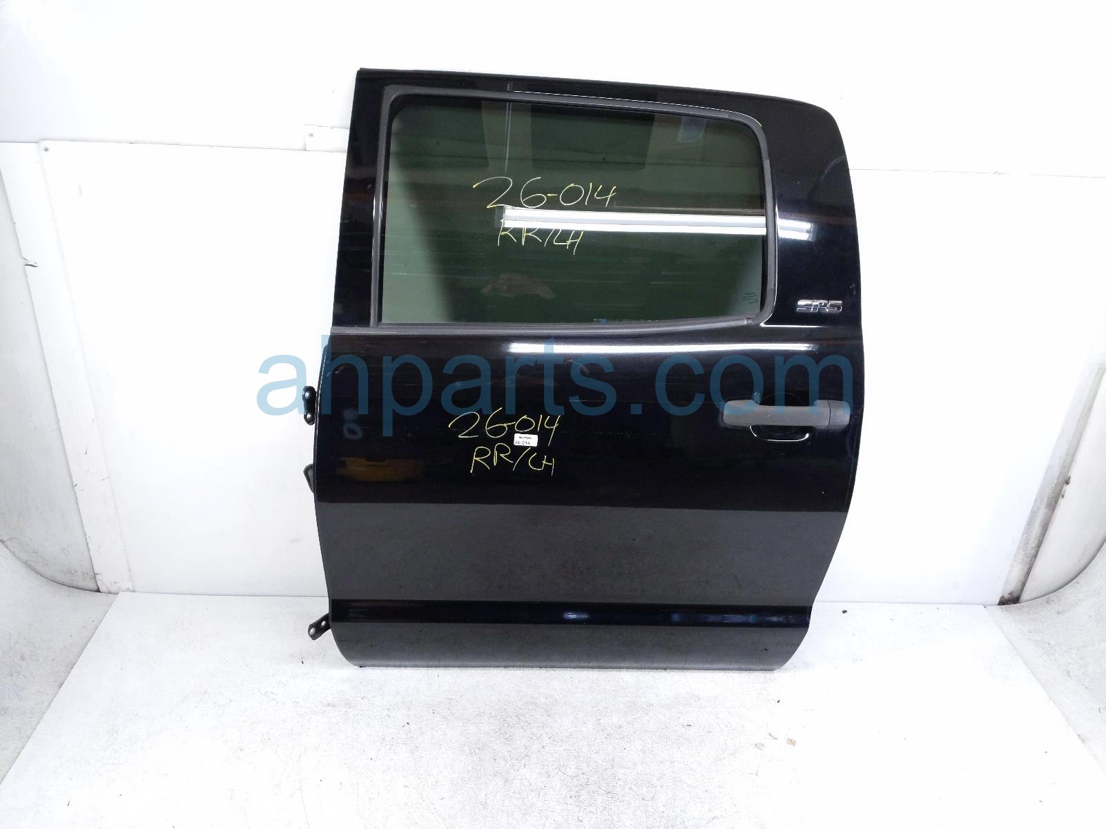 Toyota RR/LH DOOR - BLACK - NO INSIDE TRIM