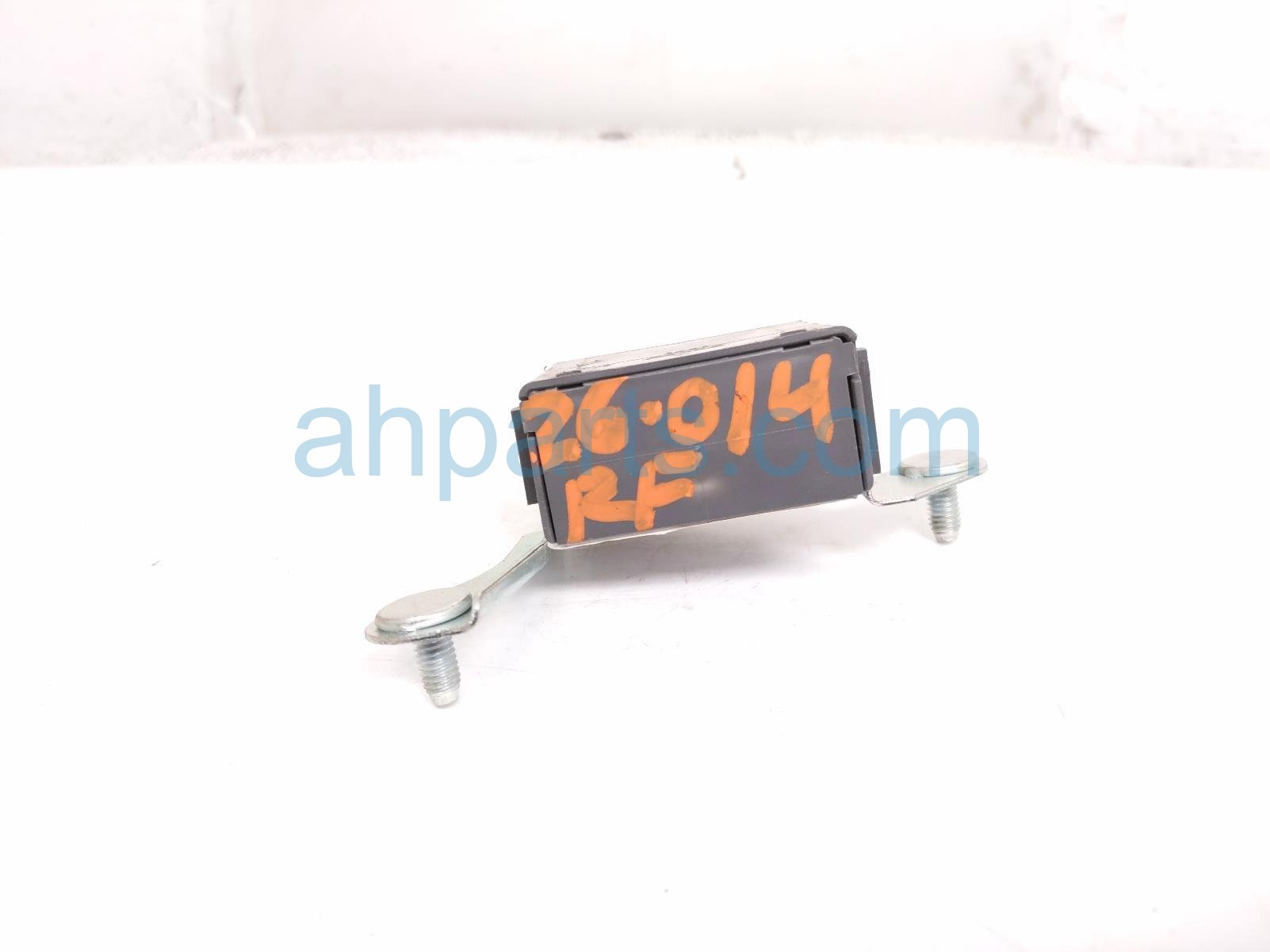 Toyota TPMS CONTROL MODULE - FR/RH