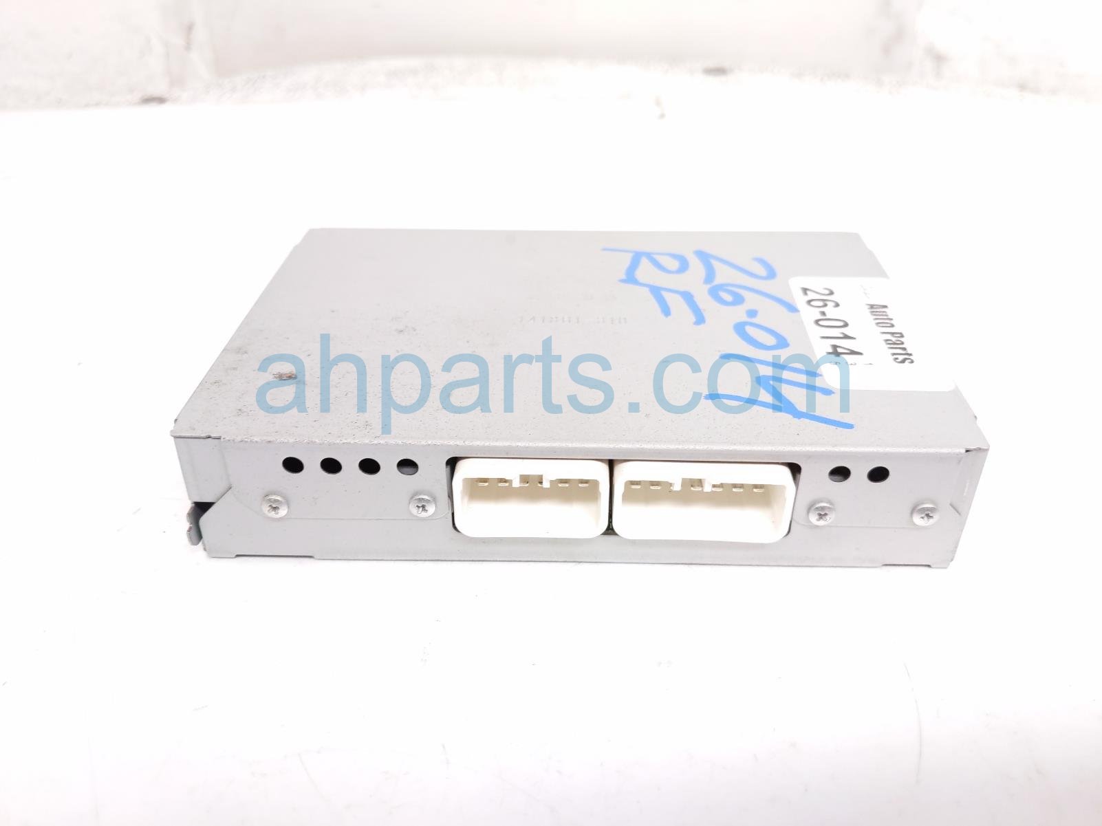 Toyota AUDIO AMPLIFIER FRONT RIGHT