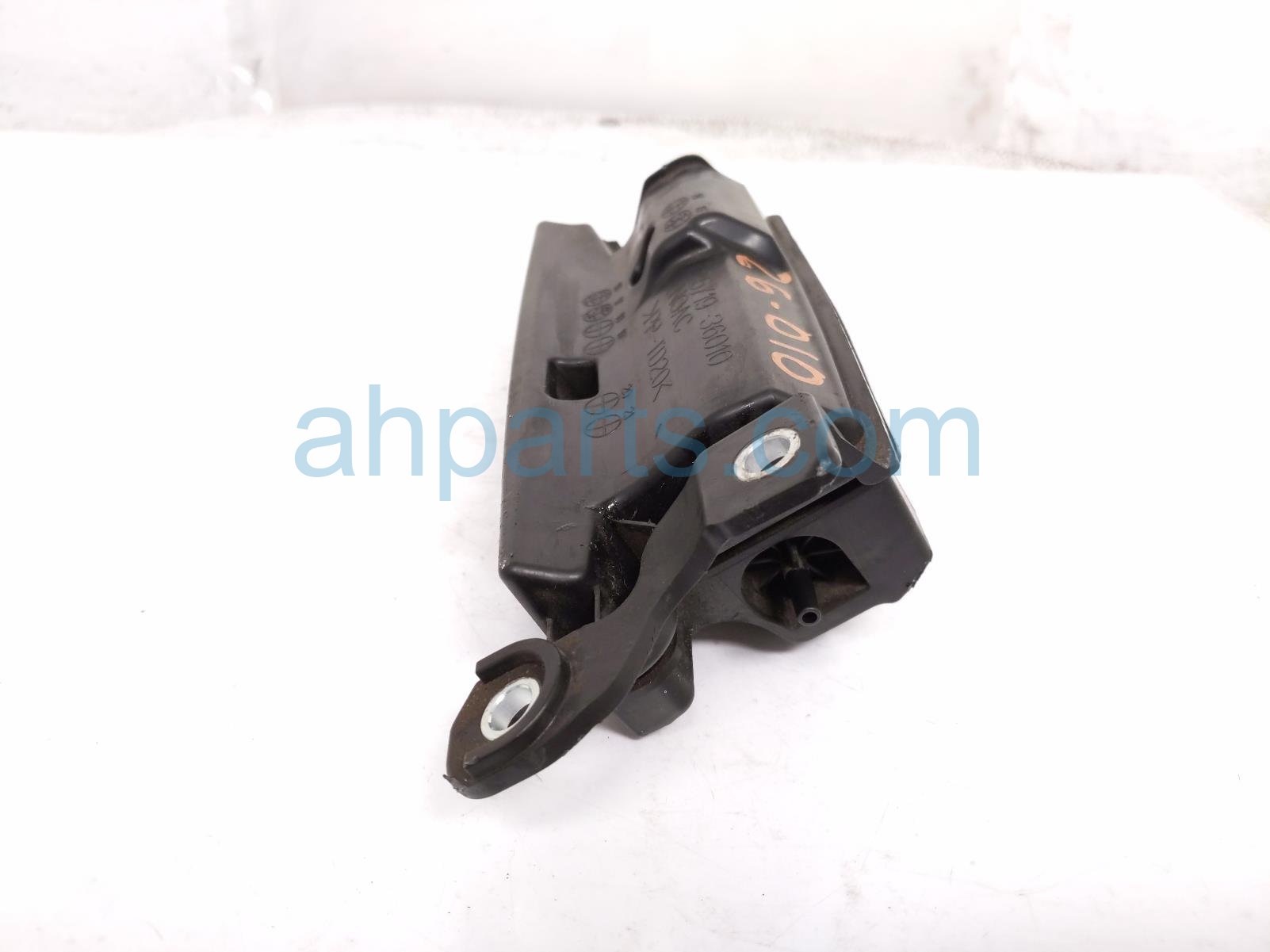 2018 Lexus Is300 Vacuum Surge Tank 2.0l 25719 36010 Replacement 2018 Lexus Is300 Vacuum Surge Tank 2.0l 25719 36010 Replacement thumbnail