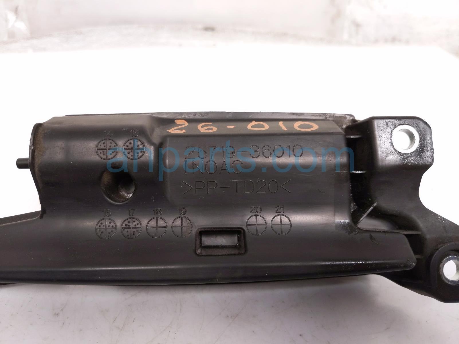 2018 Lexus Is300 Vacuum Surge Tank 2.0l 25719 36010 Replacement 2018 Lexus Is300 Vacuum Surge Tank 2.0l 25719 36010 Replacement thumbnail