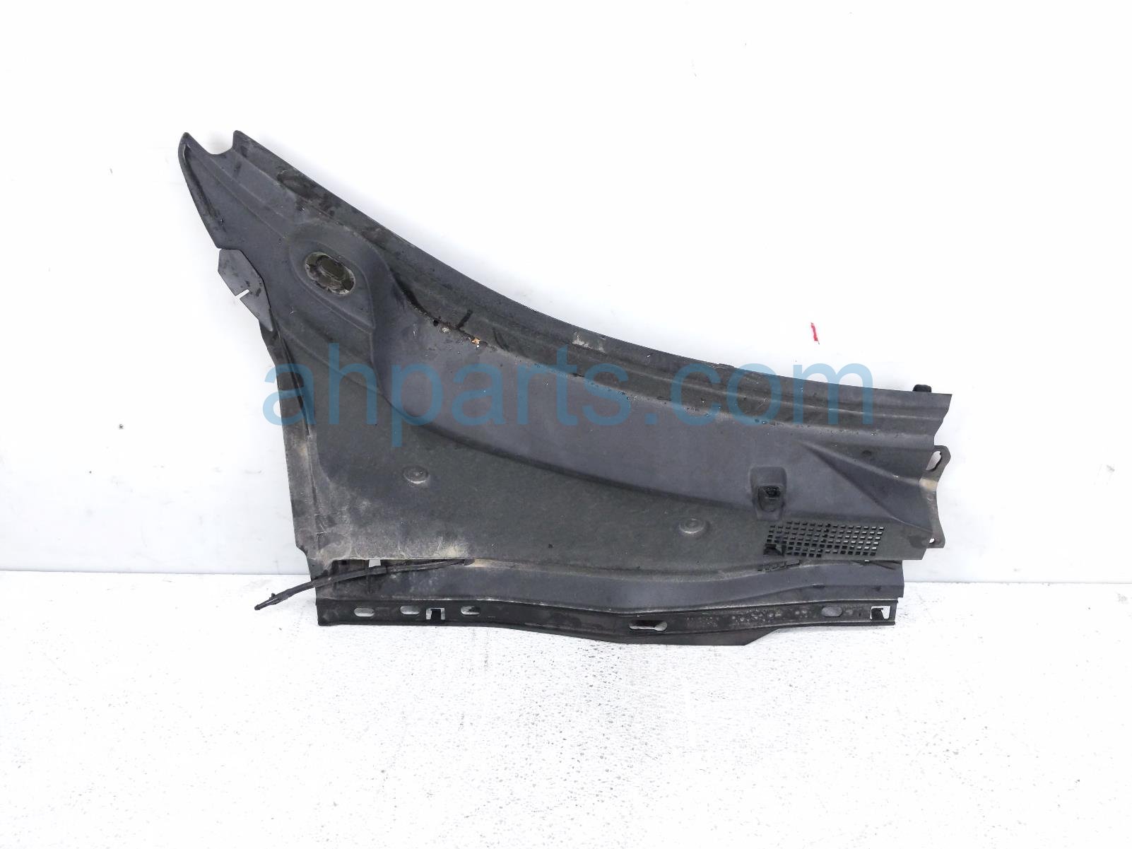 Mazda RH WINDSHIELD COWL GRILLE PANEL