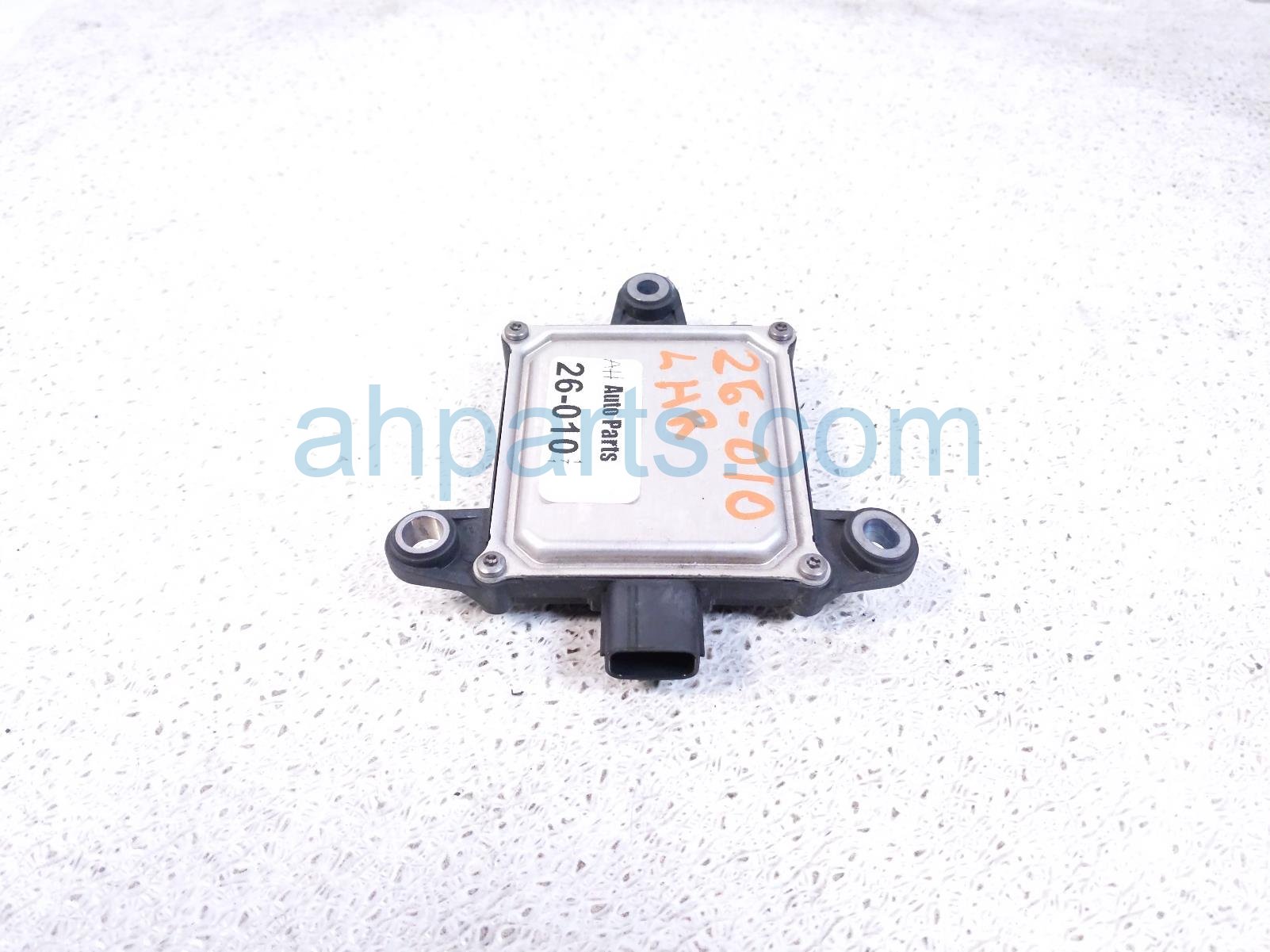 2018 Lexus Is300 Rear Driver Blind Spot Detection Radar 88162 53040 Replacement 2018 Lexus Is300 Rear Driver Blind Spot Detection Radar 88162 53040 Replacement thumbnail