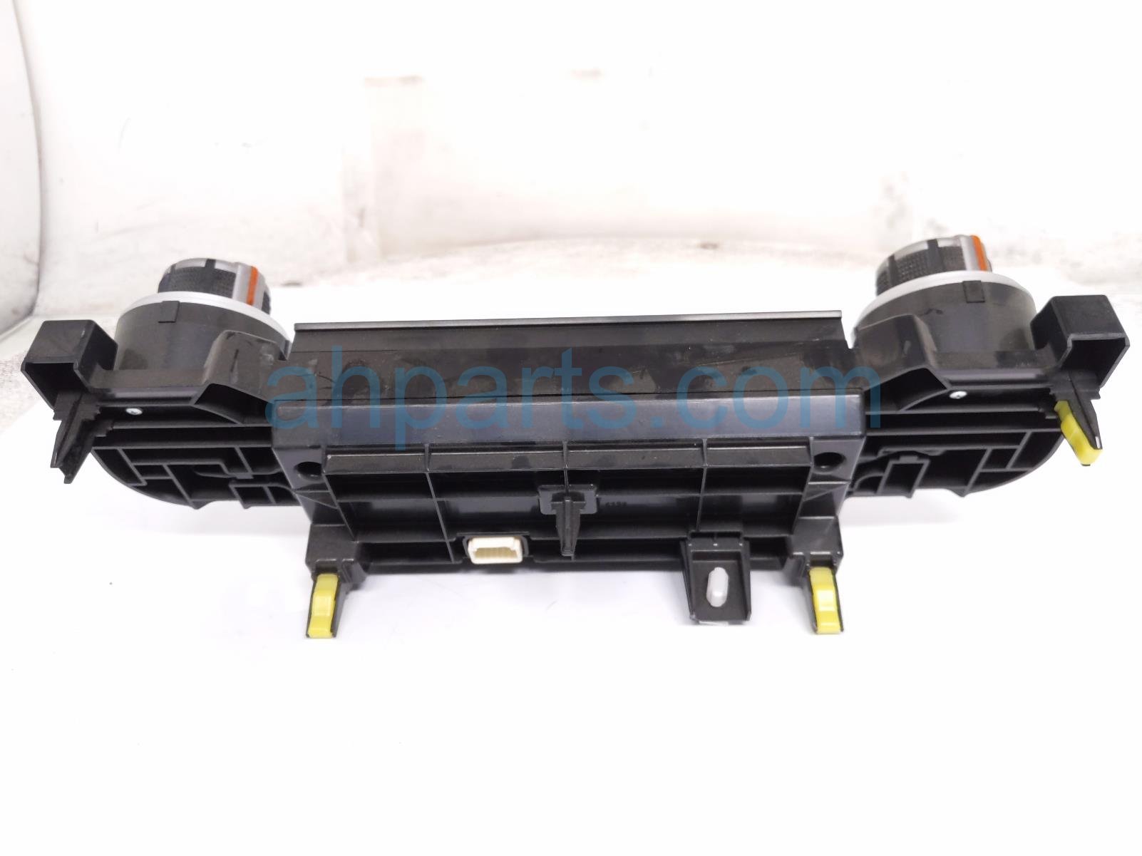 2016 Toyota 4 Runner Temperature Climate Heater/ac Control(on Dash) 55910 35311 Replacement 2016 Toyota 4 Runner Temperature Climate Heater/ac Control(on Dash) 55910 35311 Replacement thumbnail