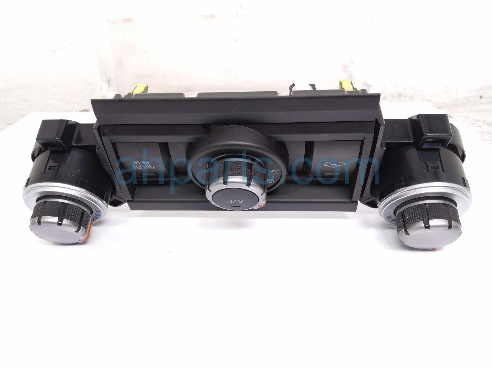 2016 Toyota 4 Runner Temperature Climate Heater/ac Control(on Dash) 55910 35311 Replacement 2016 Toyota 4 Runner Temperature Climate Heater/ac Control(on Dash) 55910 35311 Replacement thumbnail