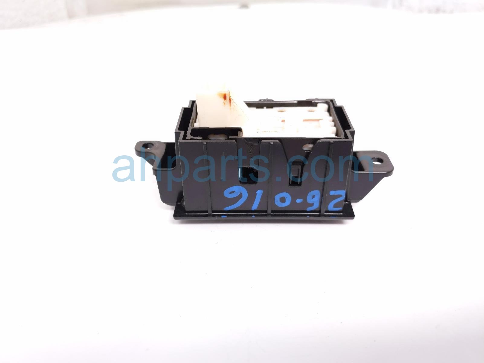 2016 Toyota 4 Runner Power / Master Window Control Switch 84810 35070 Replacement 2016 Toyota 4 Runner Power / Master Window Control Switch 84810 35070 Replacement thumbnail