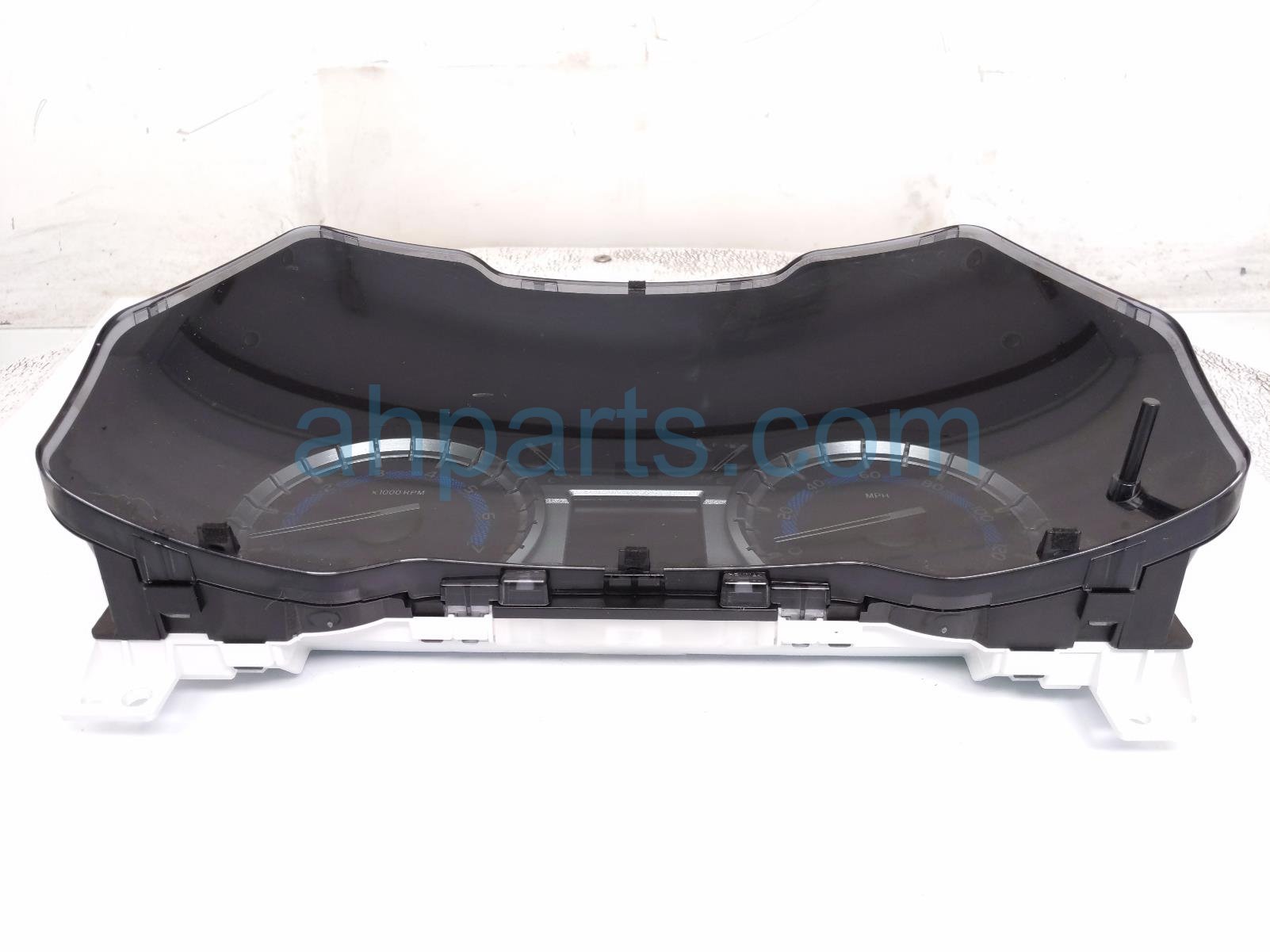 Toyota SPEEDO INSTRUMENT CLUSTER - 88K MI