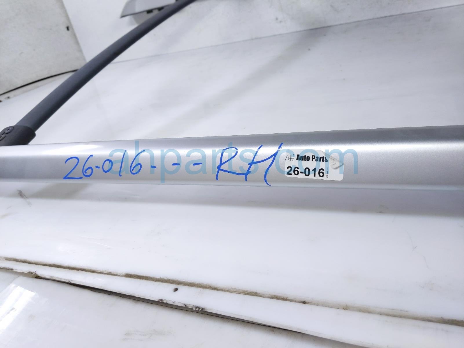 2016 Toyota 4 Runner Luggage Rack Driver & Passenger Roof Rails & Crossbar 63471 35020 Replacement 2016 Toyota 4 Runner Luggage Rack Driver & Passenger Roof Rails & Crossbar 63471 35020 Replacement thumbnail