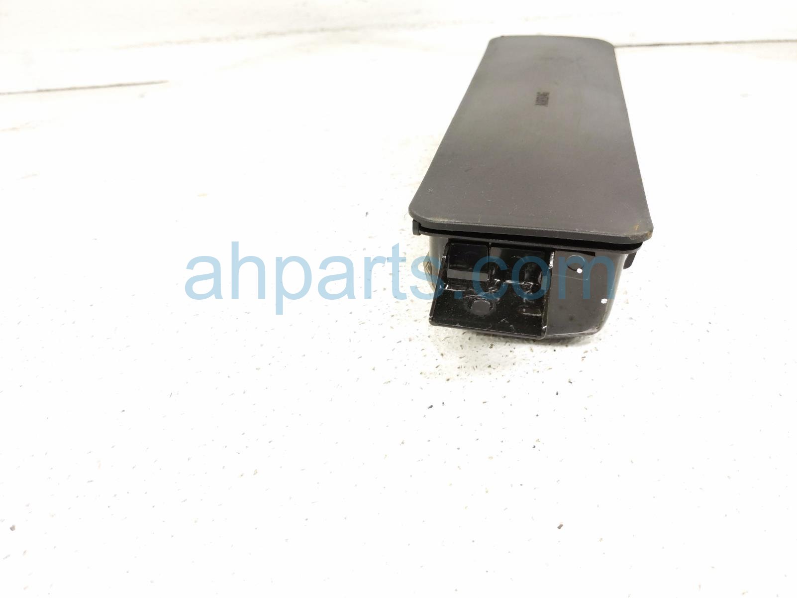 2021 Toyota Gr Supra Airbag Passenger Knee Air Bag 73900 WAA04 Replacement 2021 Toyota Gr Supra Airbag Passenger Knee Air Bag 73900 WAA04 Replacement thumbnail