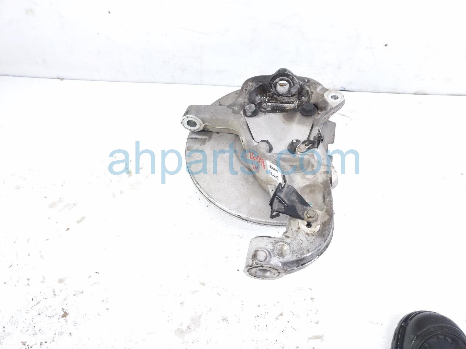 2024 Chevy Silverado 1500 Front Driver Spindle Knuckle Hub 4x2 84673207 Replacement 2024 Chevy Silverado 1500 Front Driver Spindle Knuckle Hub 4x2 84673207 Replacement thumbnail