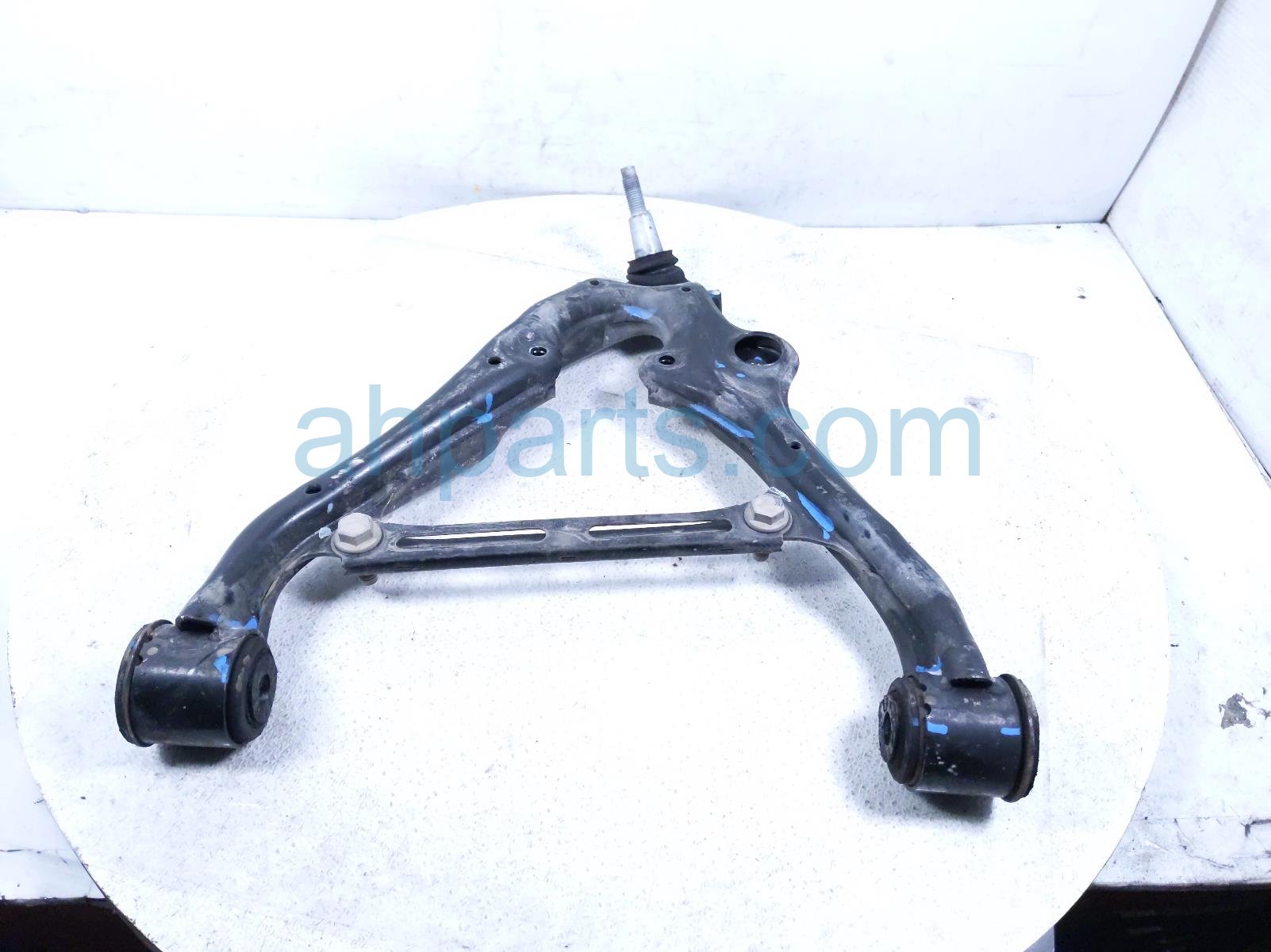 2024 Chevy Silverado 1500 Front Driver Lower Control Arm 85662940 Replacement 2024 Chevy Silverado 1500 Front Driver Lower Control Arm 85662940 Replacement thumbnail