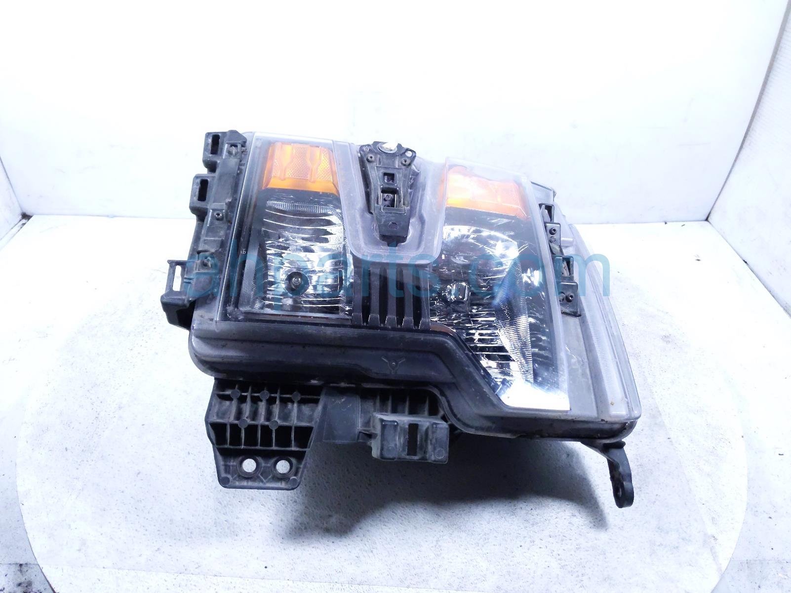 2024 Chevy Silverado 1500 Headlight Passenger Headlamp / Light 87828573 Replacement 2024 Chevy Silverado 1500 Headlight Passenger Headlamp / Light 87828573 Replacement thumbnail