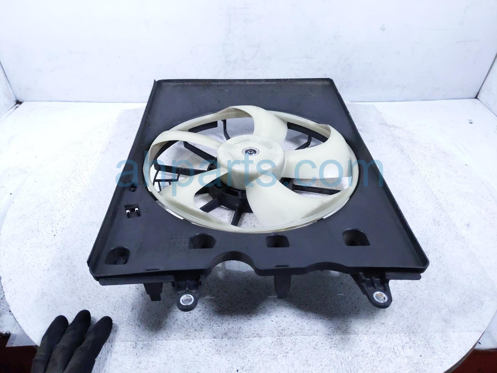 2022 Acura MDX Cooling Radiator Fan Assembly 19020 RV0 A01 Replacement 2022 Acura MDX Cooling Radiator Fan Assembly 19020 RV0 A01 Replacement thumbnail