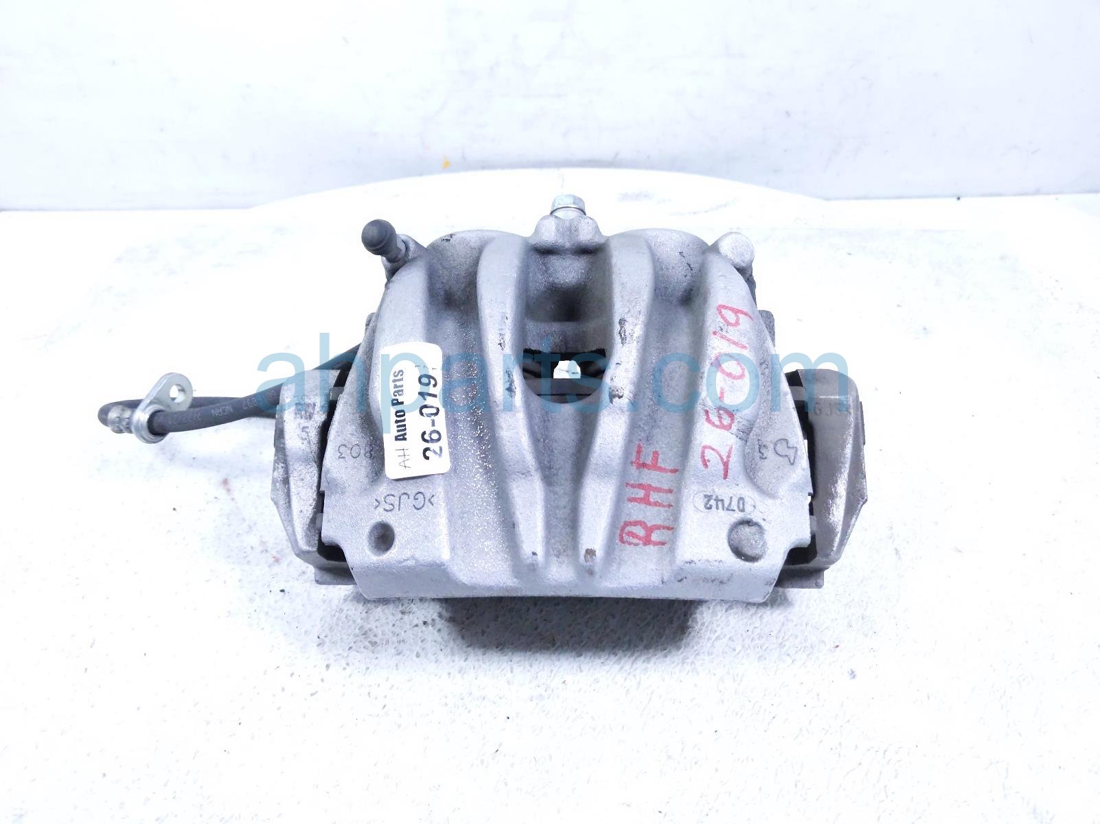 2022 Acura MDX Front Passenger Brake Caliper 45001 TYA A02 Replacement 2022 Acura MDX Front Passenger Brake Caliper 45001 TYA A02 Replacement thumbnail