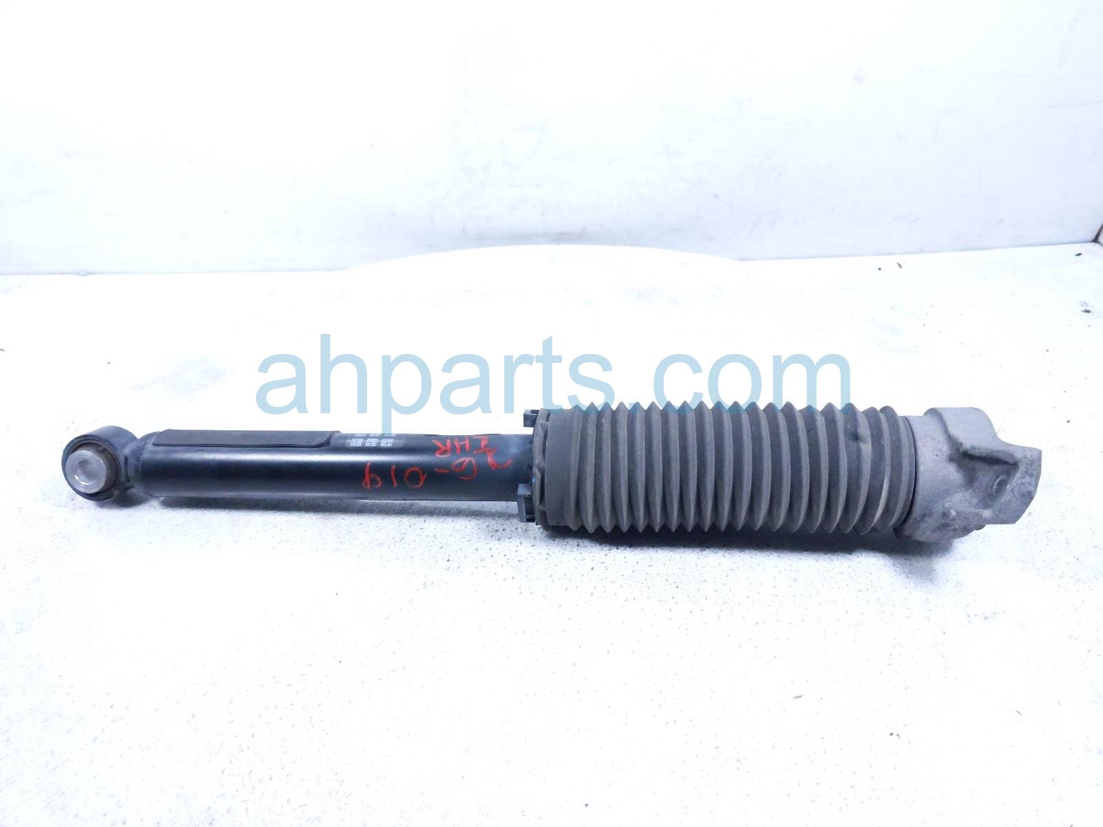 2022 Acura MDX Strut / Spring / Rear Driver Shock Absorber 52621 TYA A03 Replacement 2022 Acura MDX Strut / Spring / Rear Driver Shock Absorber 52621 TYA A03 Replacement thumbnail