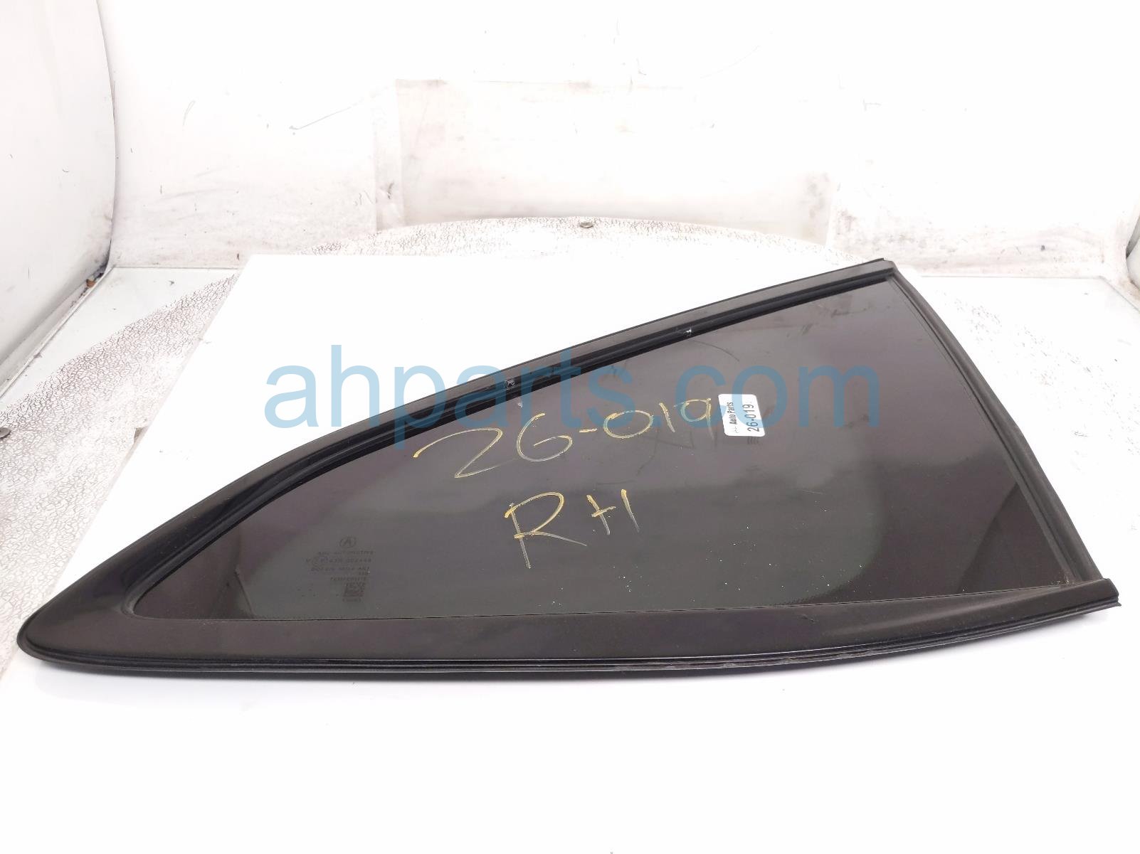 2022 Acura MDX Passenger Quarter Window Glass 73500 TYA A21 Replacement 2022 Acura MDX Passenger Quarter Window Glass 73500 TYA A21 Replacement thumbnail