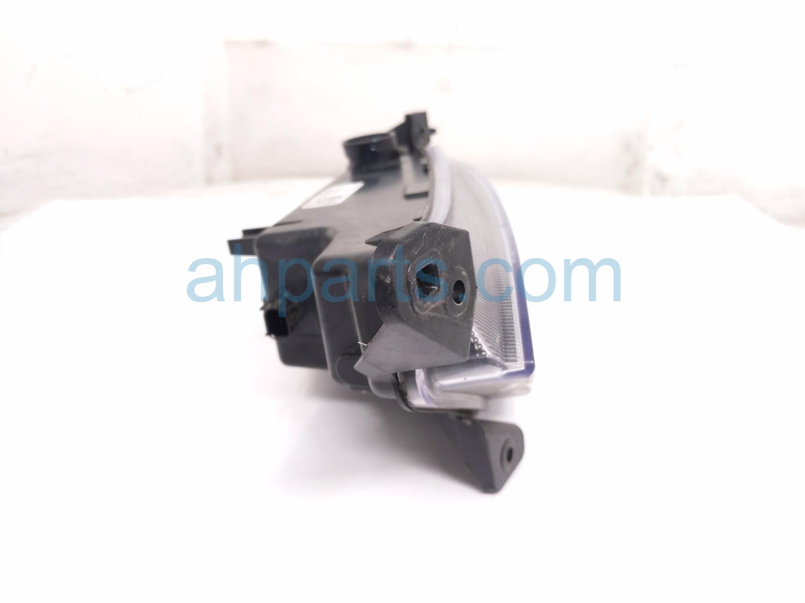 2022 Acura MDX Passenger Fog Lamp / Light 33900 TYA A02 Replacement 2022 Acura MDX Passenger Fog Lamp / Light 33900 TYA A02 Replacement thumbnail