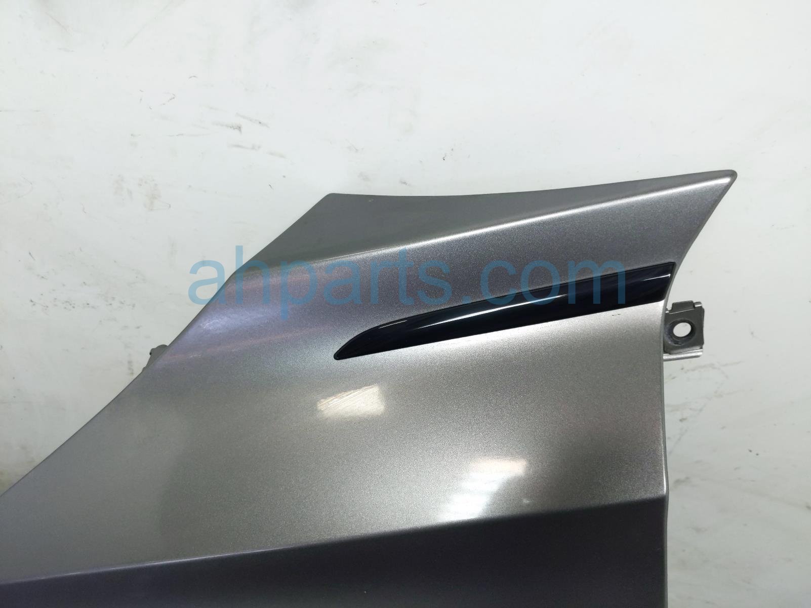 Sold 2022 Acura MDX Front Driver Fender - Grey 60260-TYA-A00ZZ