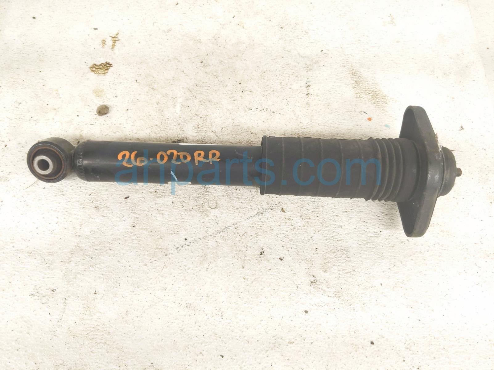 Nissan RR/RH SHOCK ABSORBER