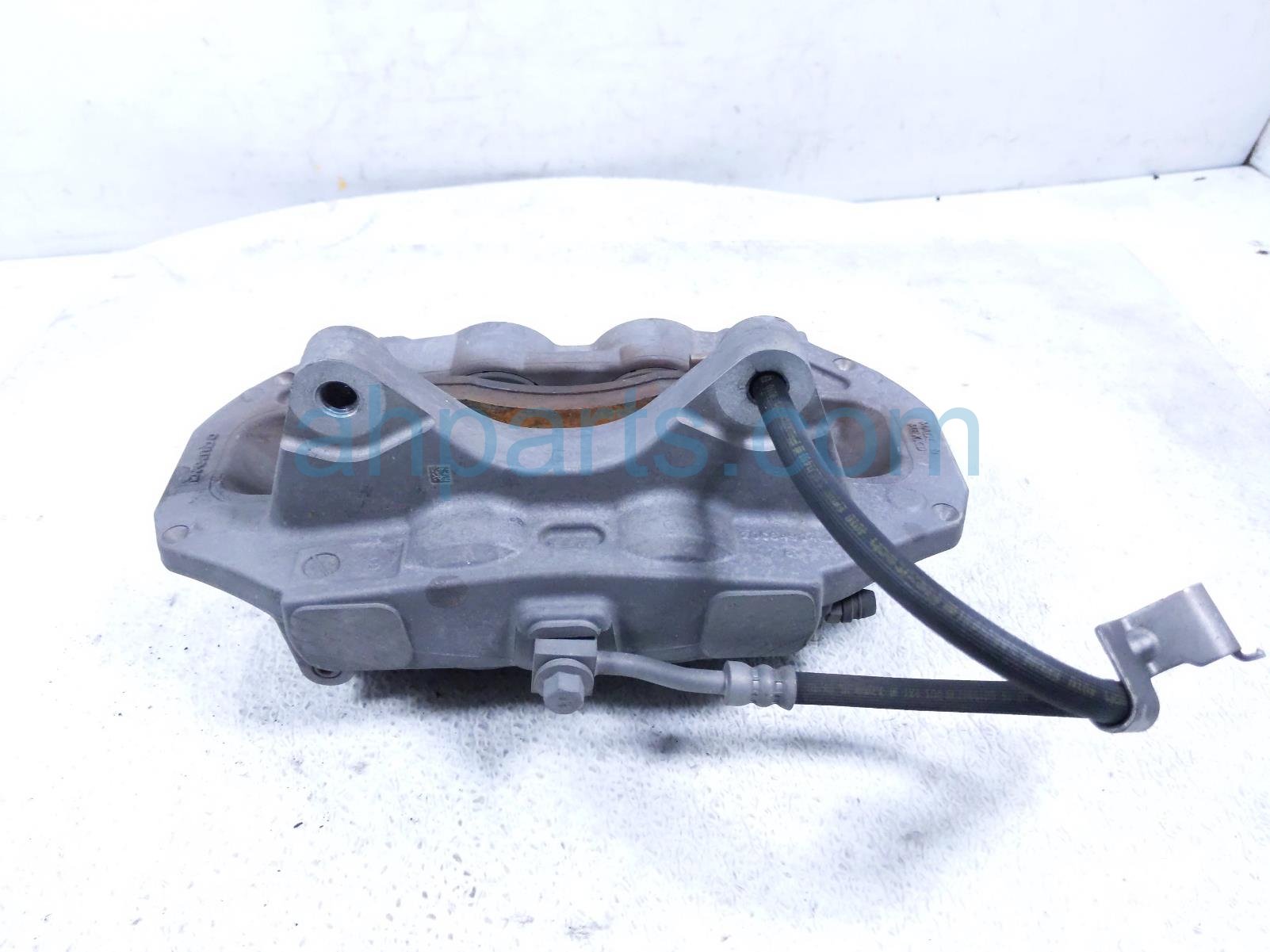 2019 Tesla Tesla 3 Front Passenger Brake Caliper 1044622 00 D Replacement 2019 Tesla Tesla 3 Front Passenger Brake Caliper 1044622 00 D Replacement thumbnail