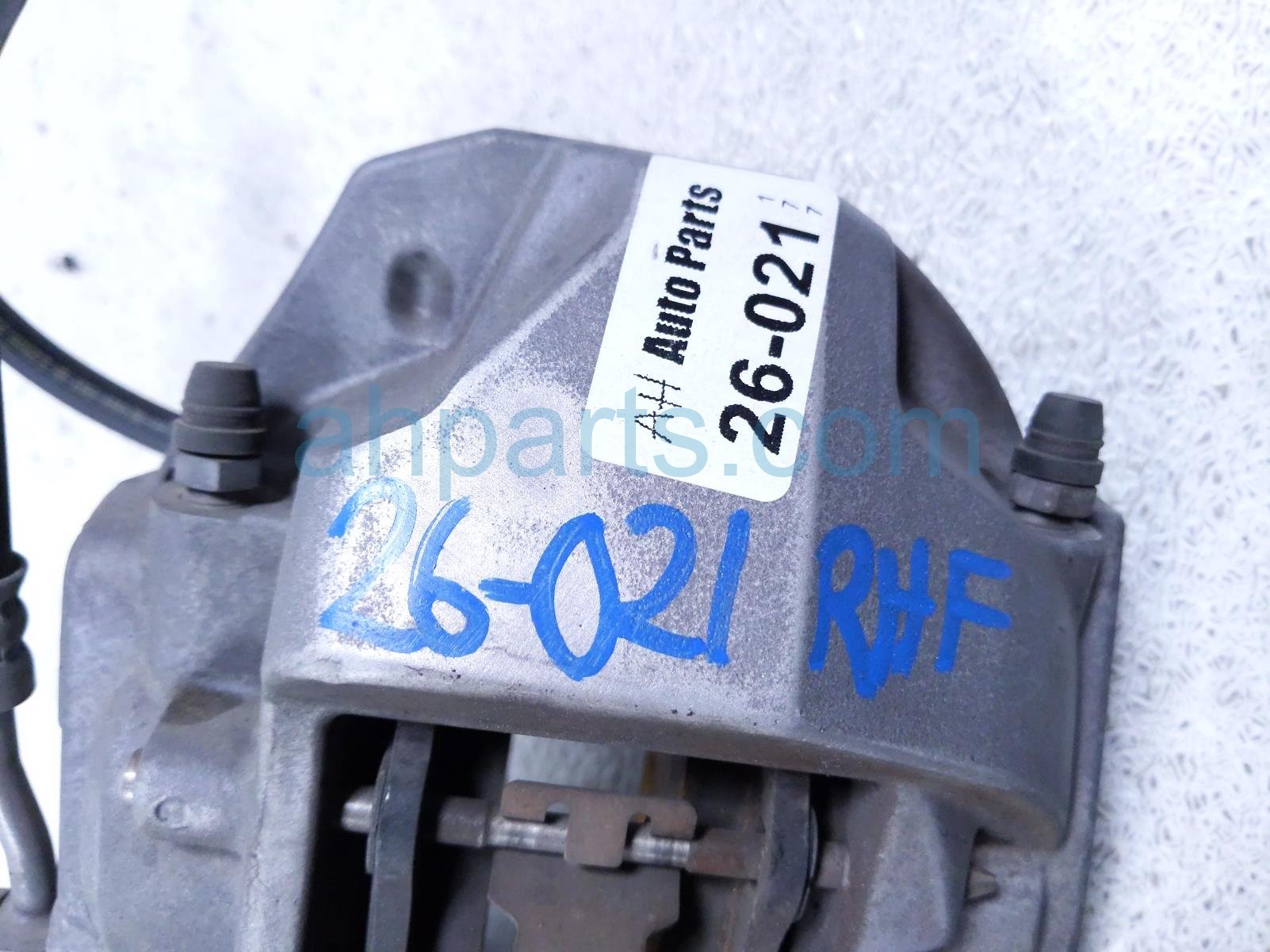 2019 Tesla Tesla 3 Front Passenger Brake Caliper 1044622 00 D Replacement 2019 Tesla Tesla 3 Front Passenger Brake Caliper 1044622 00 D Replacement thumbnail