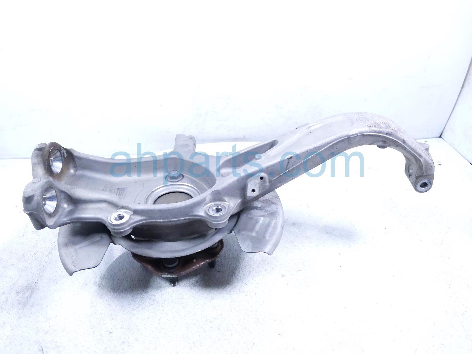 2019 Tesla Tesla 3 Front Passenger Spindle Knuckle Hub Rwd 1044121 00 E Replacement 2019 Tesla Tesla 3 Front Passenger Spindle Knuckle Hub Rwd 1044121 00 E Replacement thumbnail