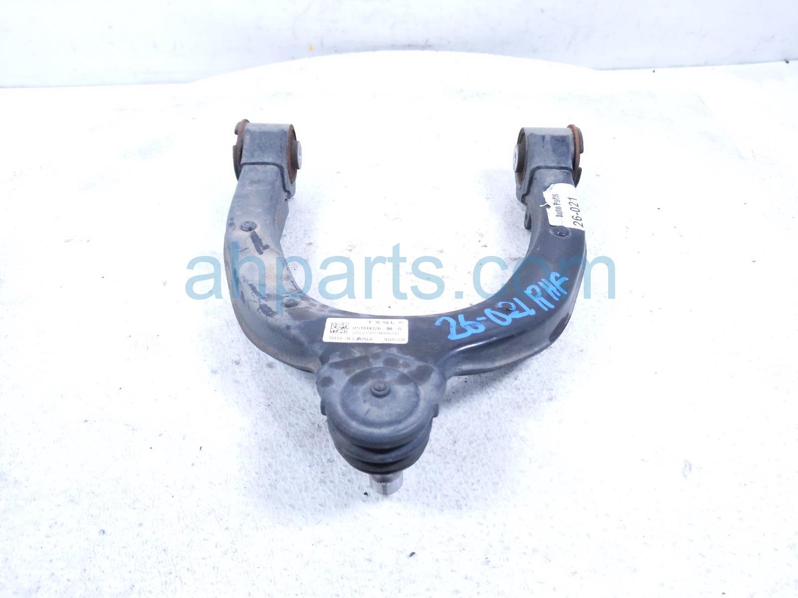 2019 Tesla Tesla 3 Front Passenger Upper Control Arm 1044326 00 G Replacement 2019 Tesla Tesla 3 Front Passenger Upper Control Arm 1044326 00 G Replacement thumbnail