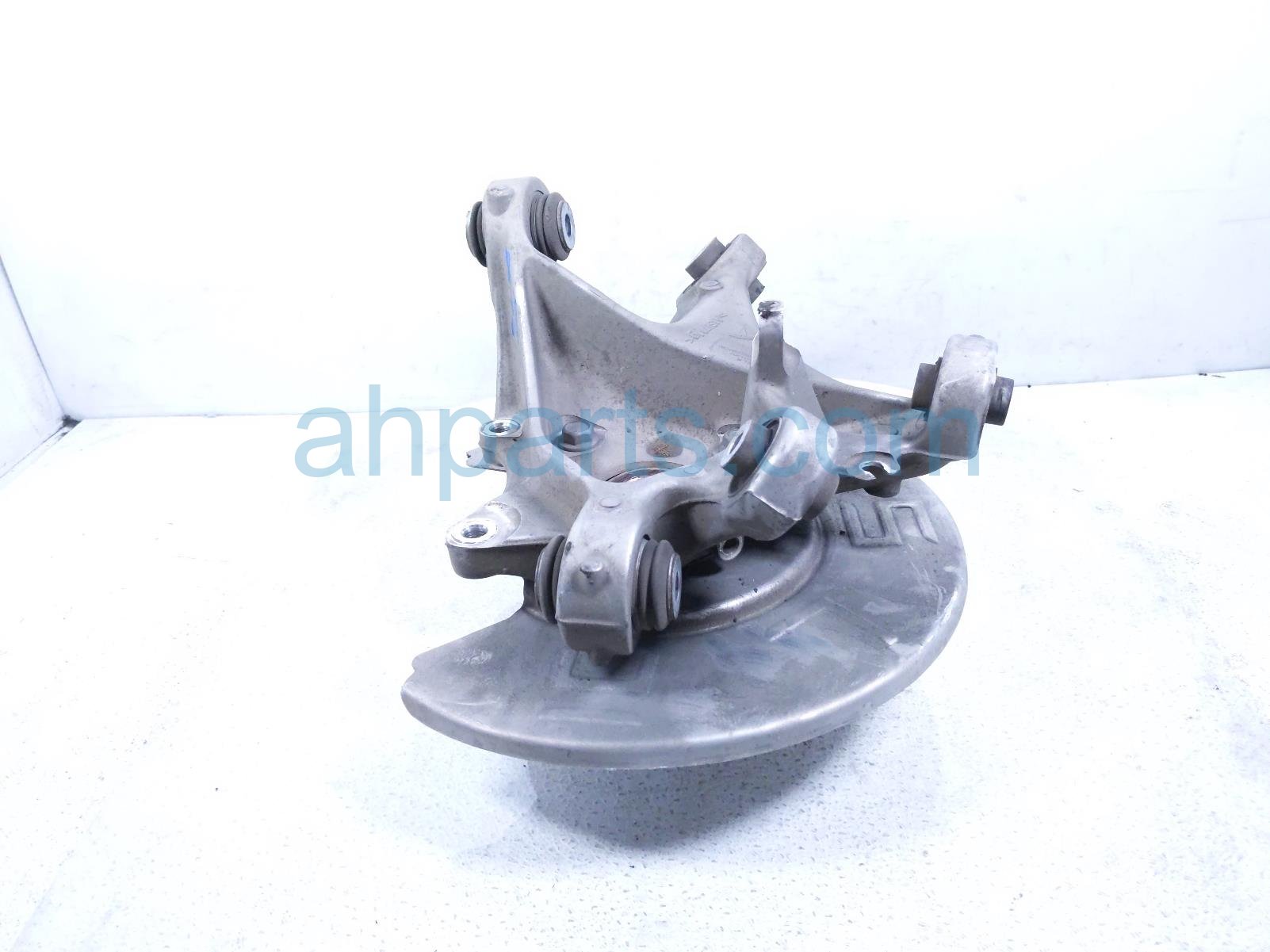 2019 Tesla Tesla 3 Axle Stub Rear Passenger Spindle Knuckle Hub Rwd 1044416 00 F Replacement 2019 Tesla Tesla 3 Axle Stub Rear Passenger Spindle Knuckle Hub Rwd 1044416 00 F Replacement thumbnail