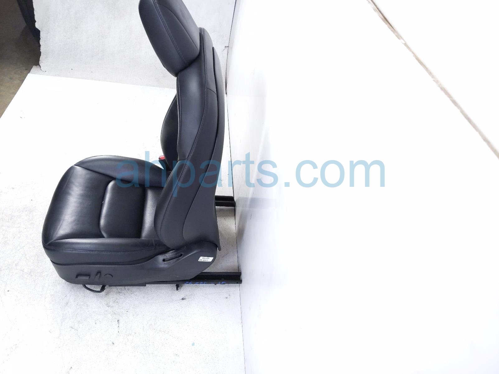 2019 Tesla Tesla 3 Front Driver Seat Black W/ Airbag 7654322 01 F Replacement 2019 Tesla Tesla 3 Front Driver Seat Black W/ Airbag 7654322 01 F Replacement thumbnail