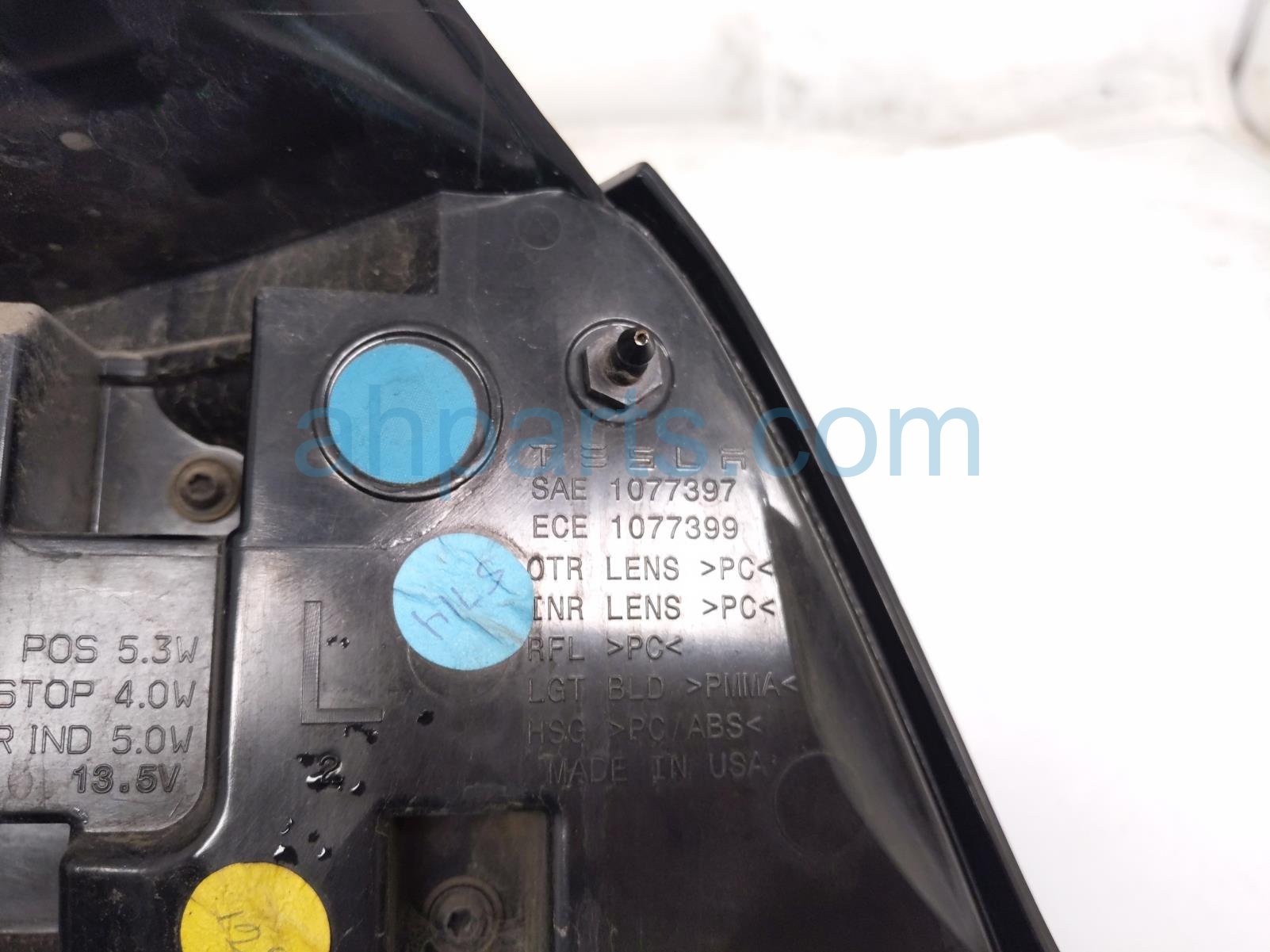 2019 Tesla Tesla 3 Light / Rear Driver Tail Lamp (on Body) 1077397 00 H Replacement 2019 Tesla Tesla 3 Light / Rear Driver Tail Lamp (on Body) 1077397 00 H Replacement thumbnail