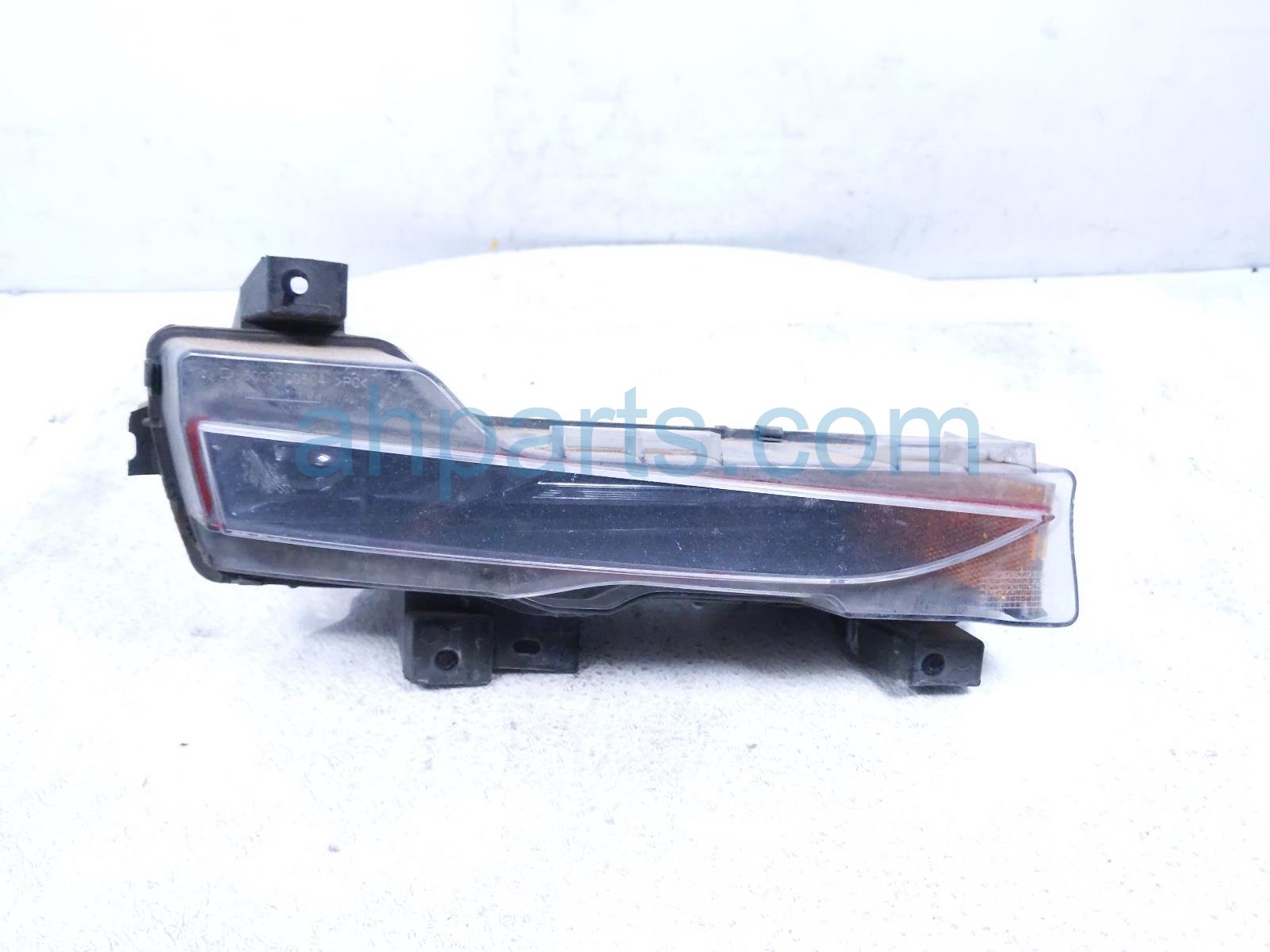 2019 Tesla Tesla 3 Passenger Corner Lamp / Light 1077390 00 E Replacement 2019 Tesla Tesla 3 Passenger Corner Lamp / Light 1077390 00 E Replacement thumbnail