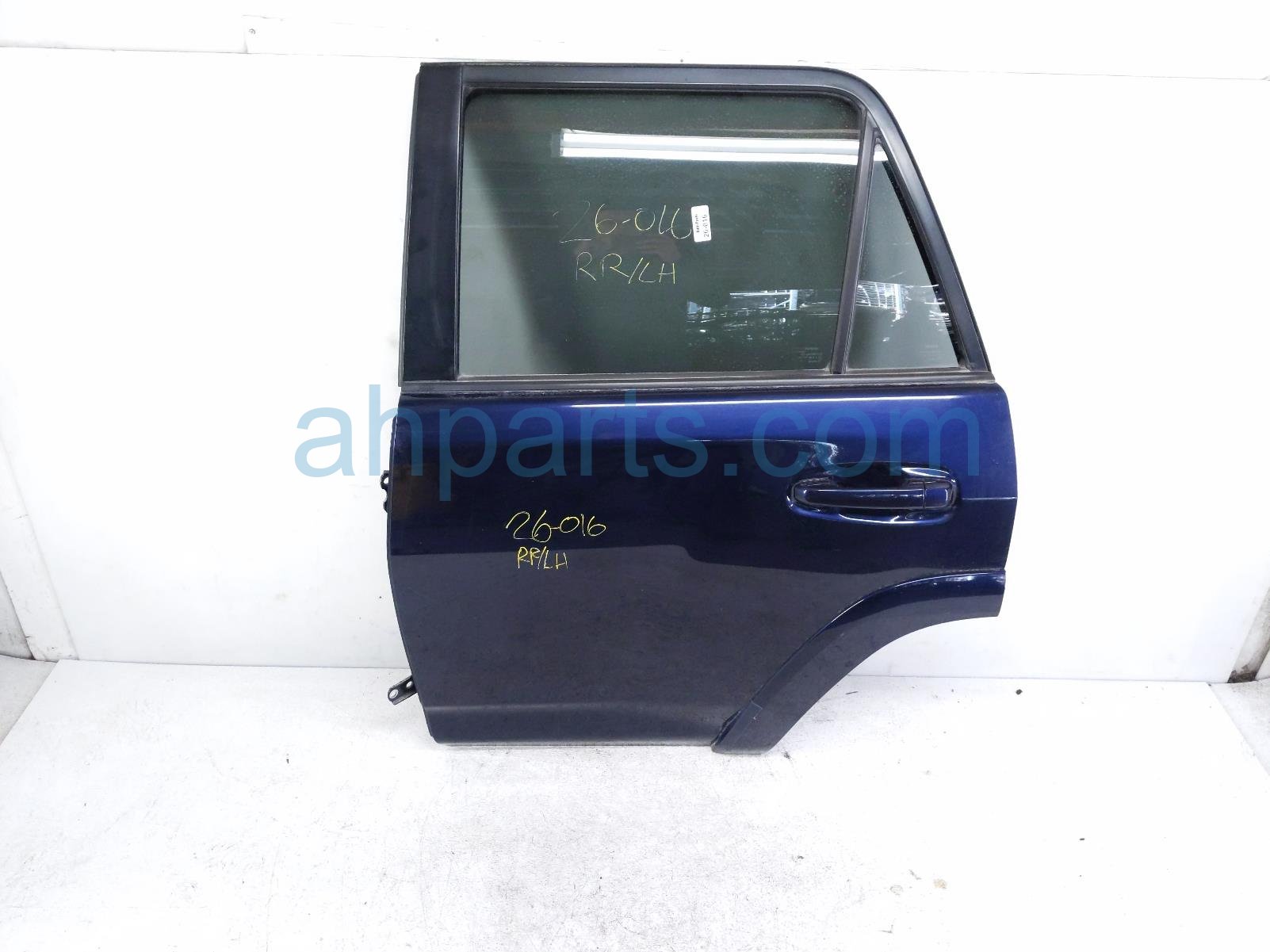 Toyota RR/LH DOOR - BLUE - NO INSIDE TRIM