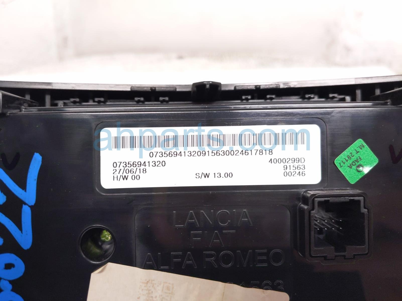 2018 Jeep Renegade Temperature Climate Heater/ac Control(on Dash) 6VN73LXHAA Replacement 2018 Jeep Renegade Temperature Climate Heater/ac Control(on Dash) 6VN73LXHAA Replacement thumbnail