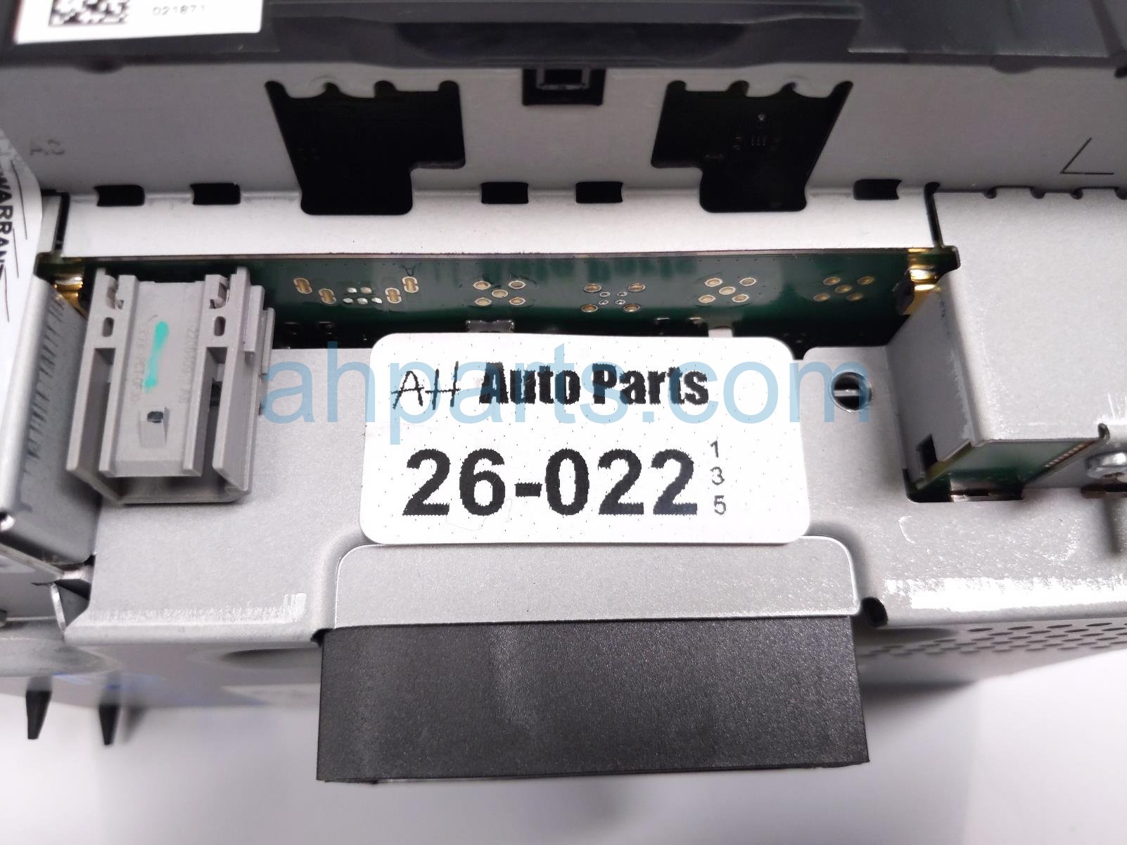 2018 Jeep Renegade Radio Receiver & Display Screen 6RQ12LXHAA Replacement 2018 Jeep Renegade Radio Receiver & Display Screen 6RQ12LXHAA Replacement thumbnail